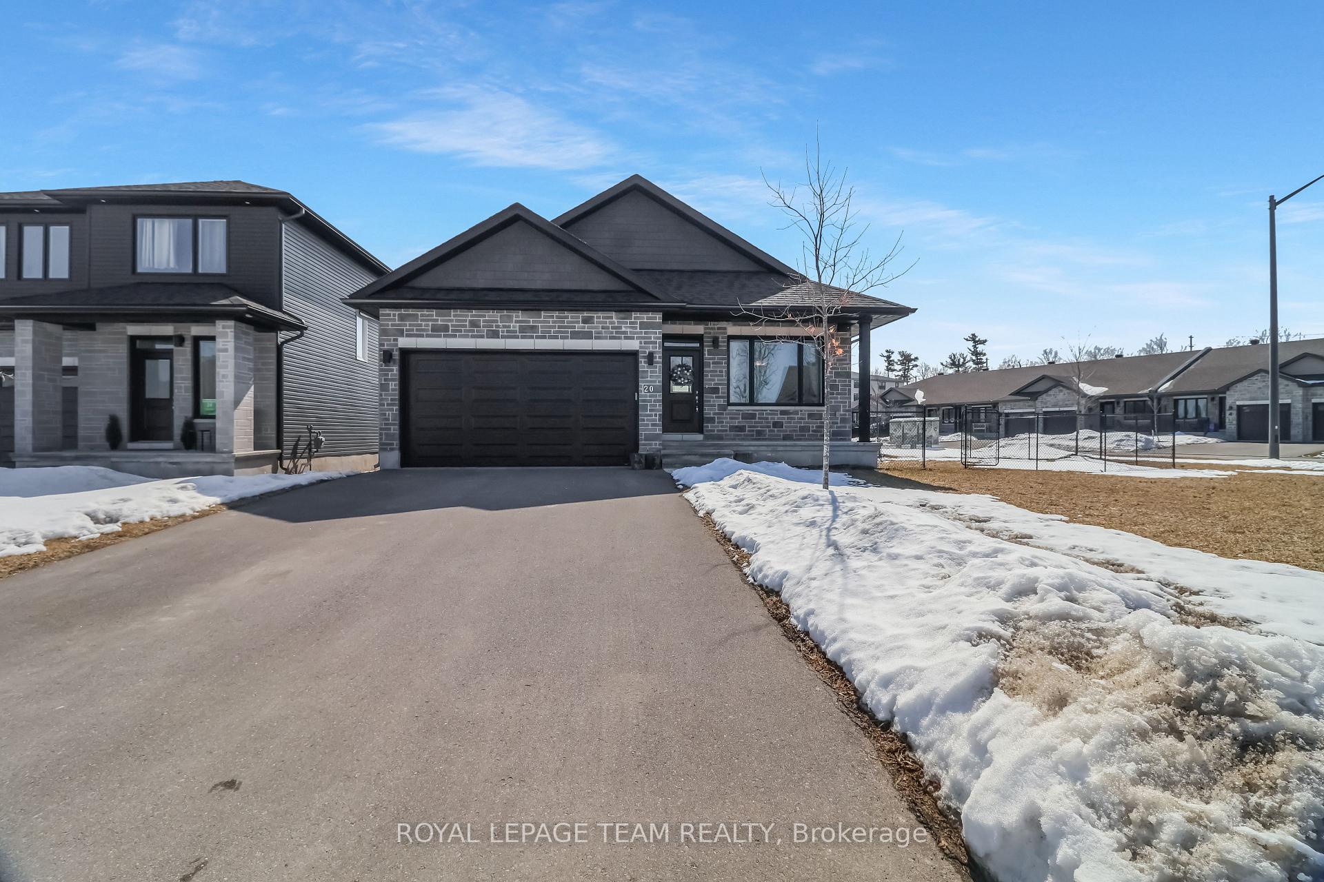 Photo 1 of 20 Seabert Drive, Arnprior, Arnprior — HOMEH