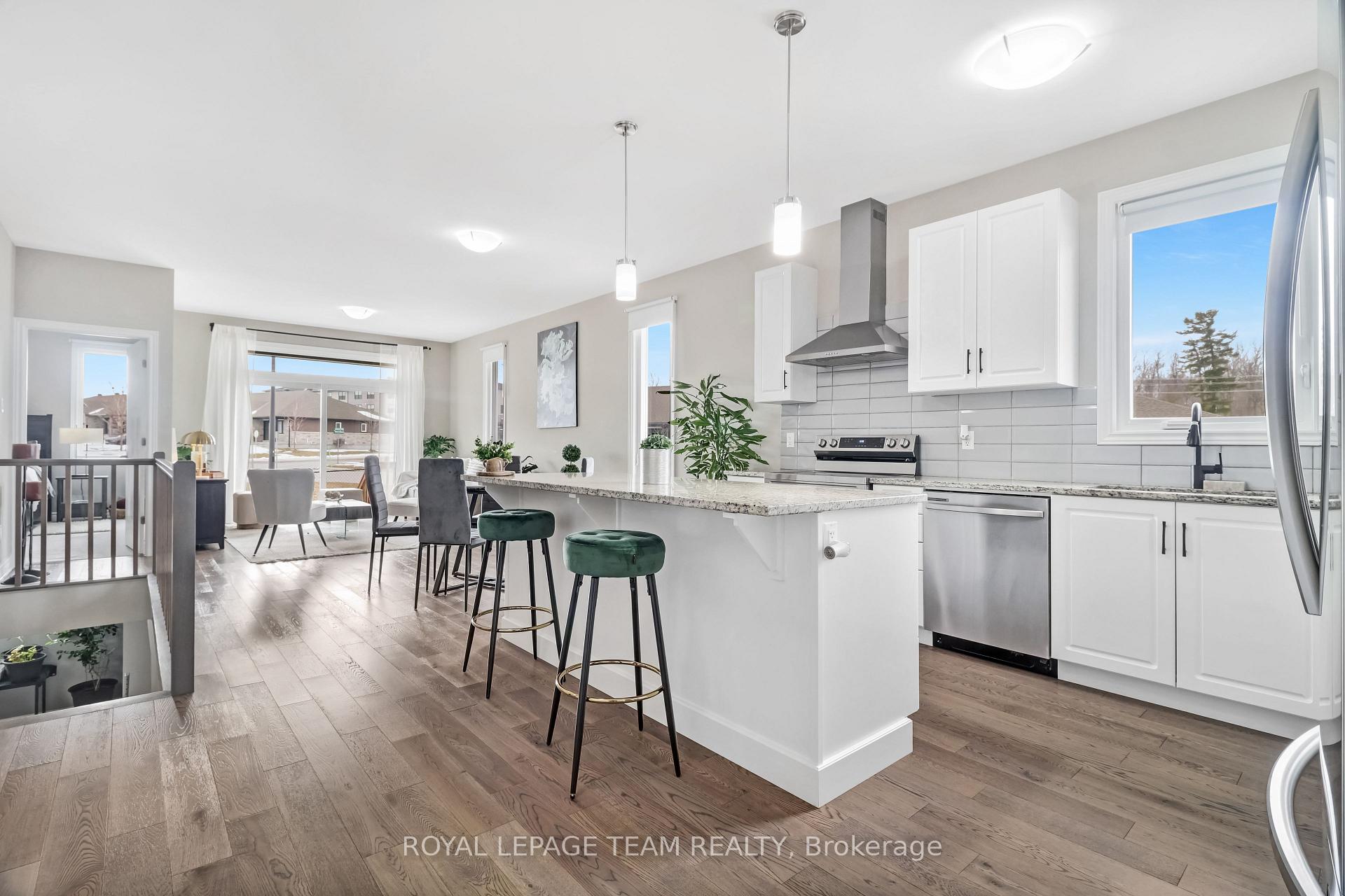 Photo 9 of 20 Seabert Drive, Arnprior, Arnprior — HOMEH