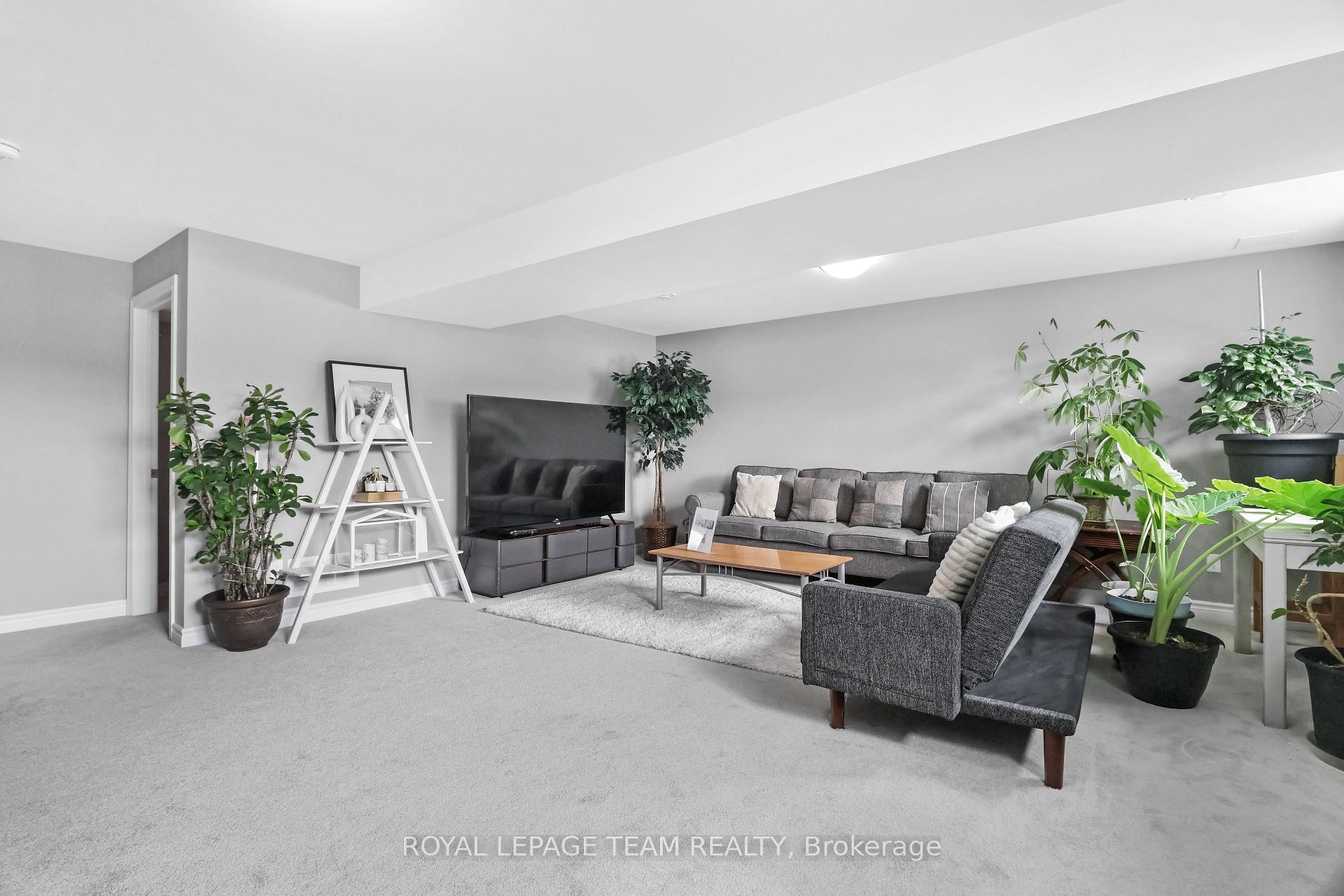 Photo 31 of 20 Seabert Drive, Arnprior, Arnprior — HOMEH
