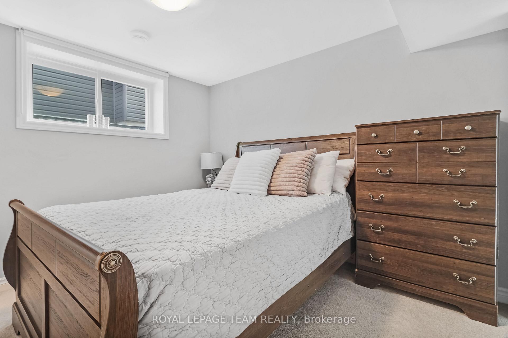 Photo 32 of 20 Seabert Drive, Arnprior, Arnprior — HOMEH