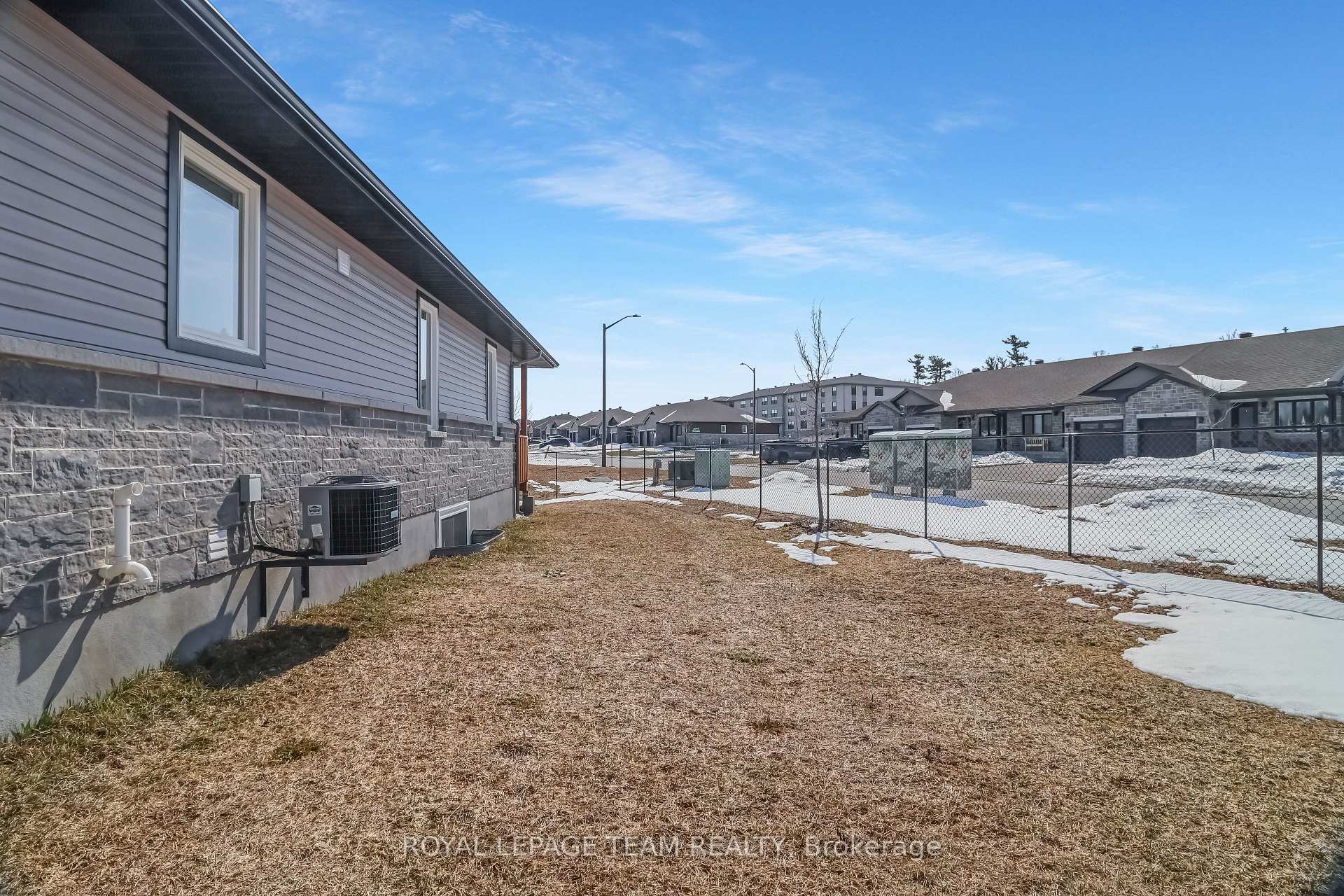 Photo 36 of 20 Seabert Drive, Arnprior, Arnprior — HOMEH