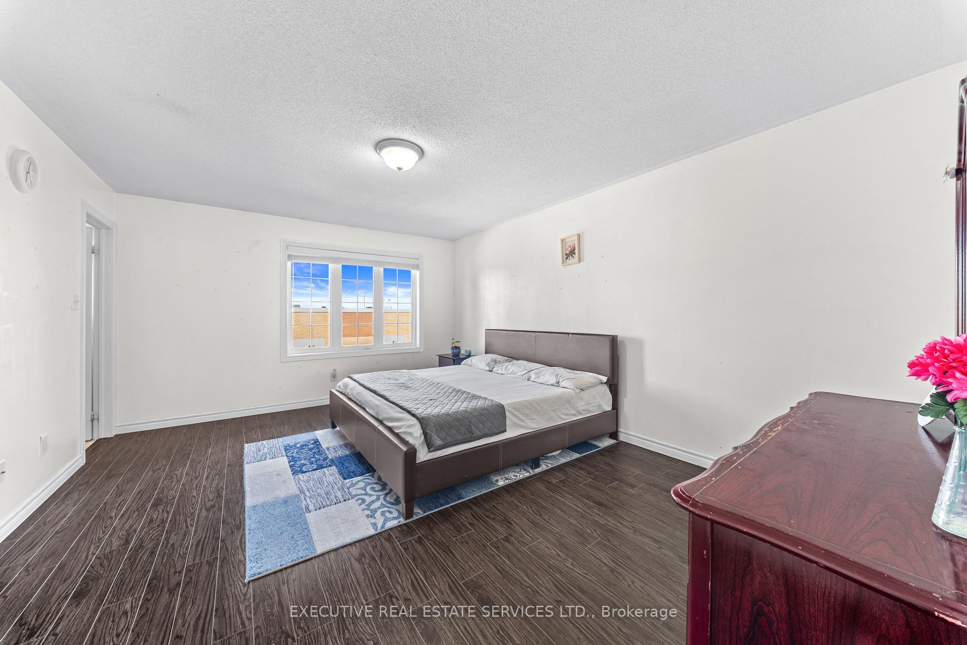 Photo 22 of 39 Kintyre Street, Brampton, Heart Lake West — HOMEH