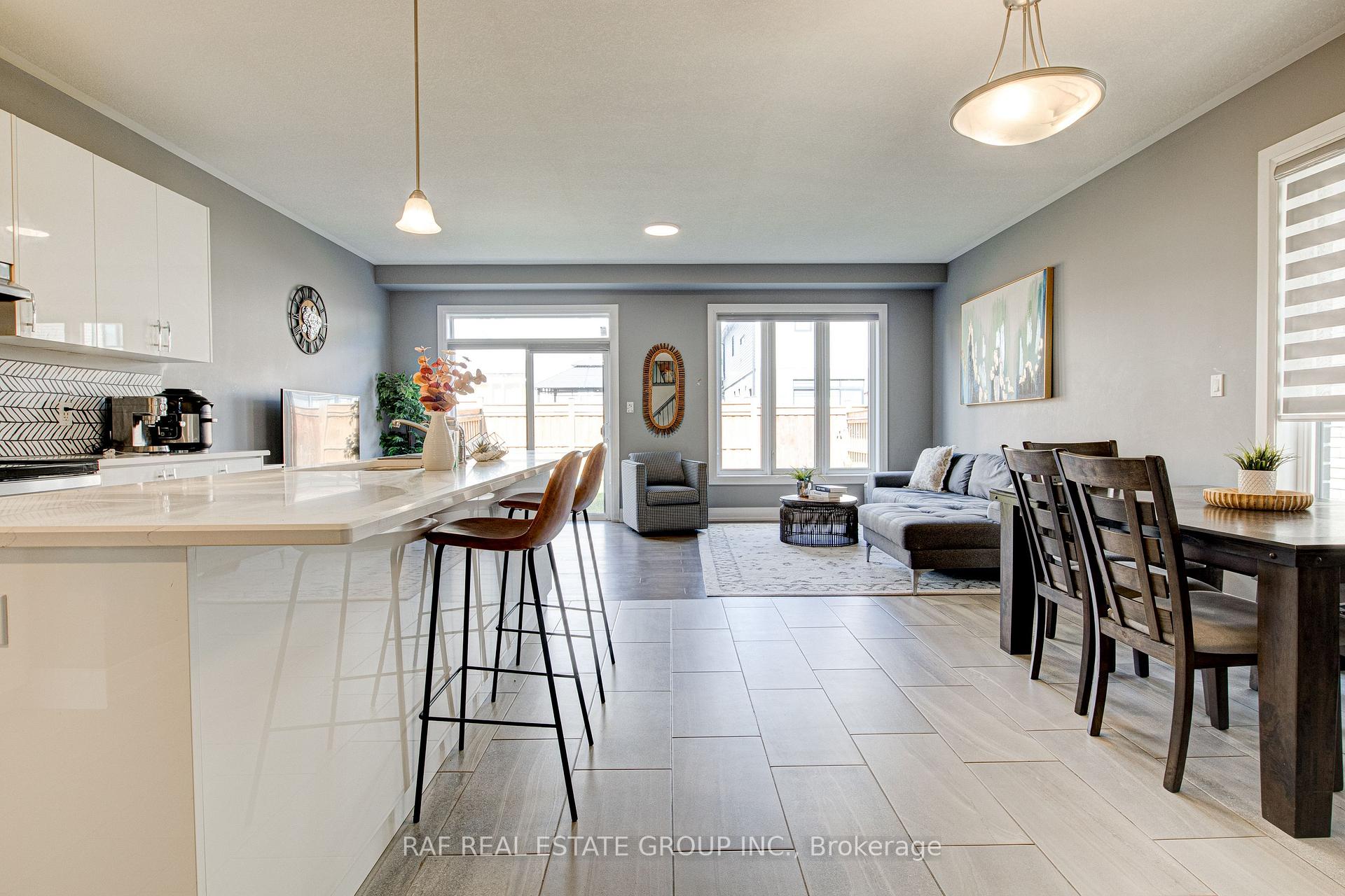 Photo 18 of 127 Ian Ormston Drive, Kitchener, Doon South — HOMEH