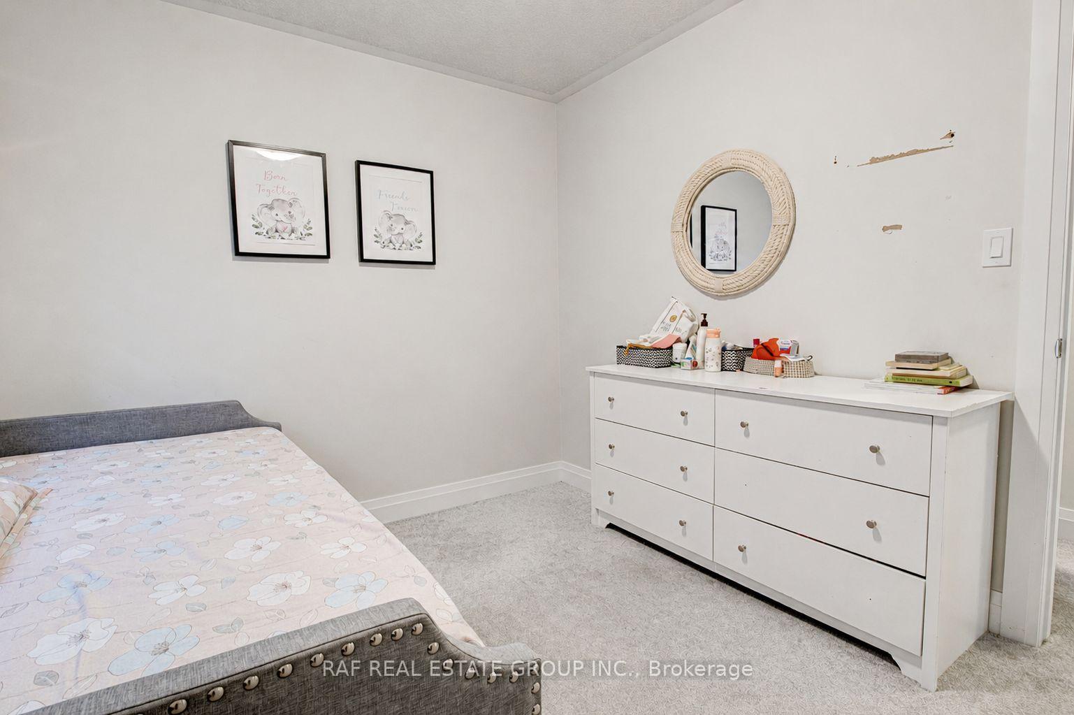 Photo 33 of 127 Ian Ormston Drive, Kitchener, Doon South — HOMEH