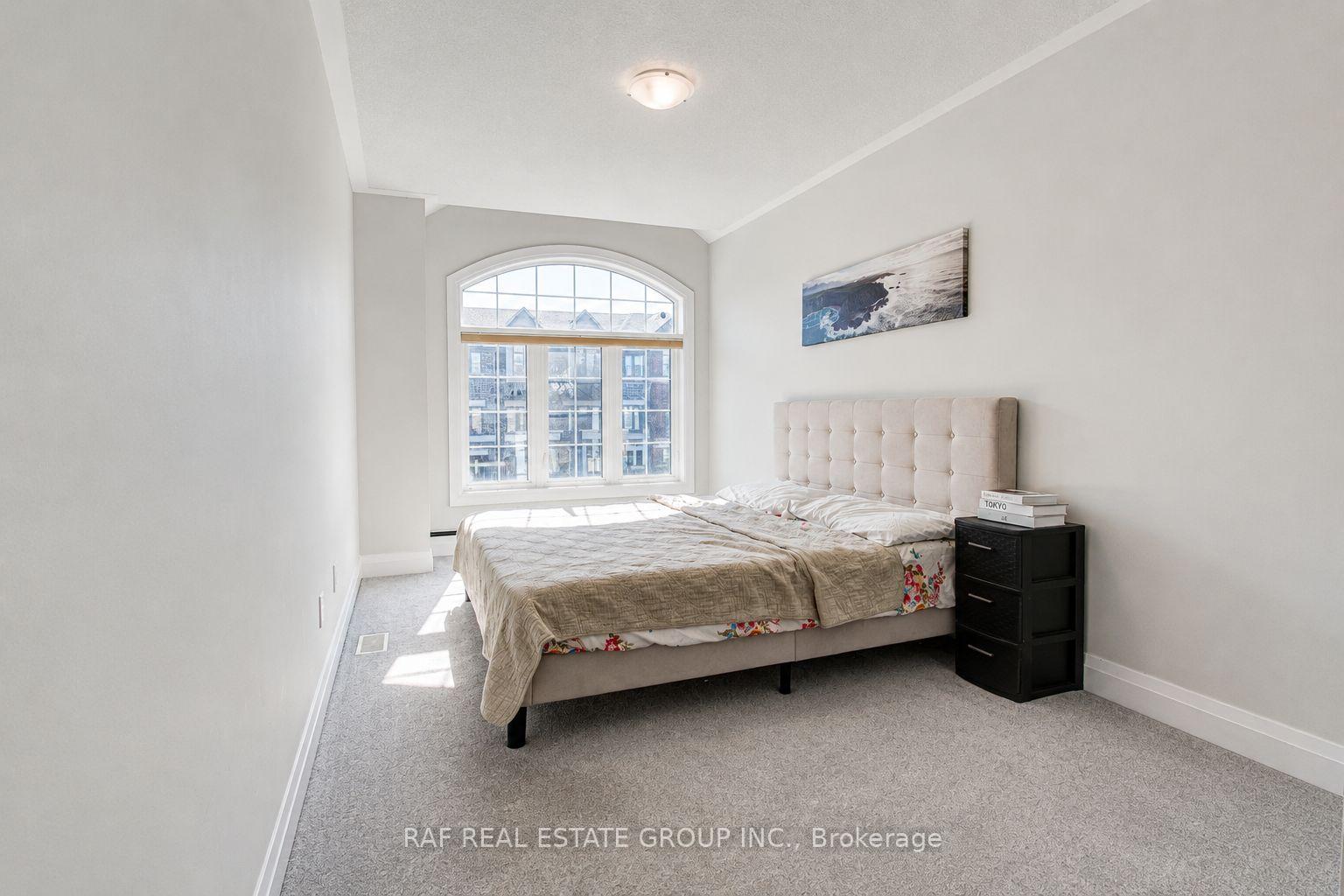 Photo 35 of 127 Ian Ormston Drive, Kitchener, Doon South — HOMEH