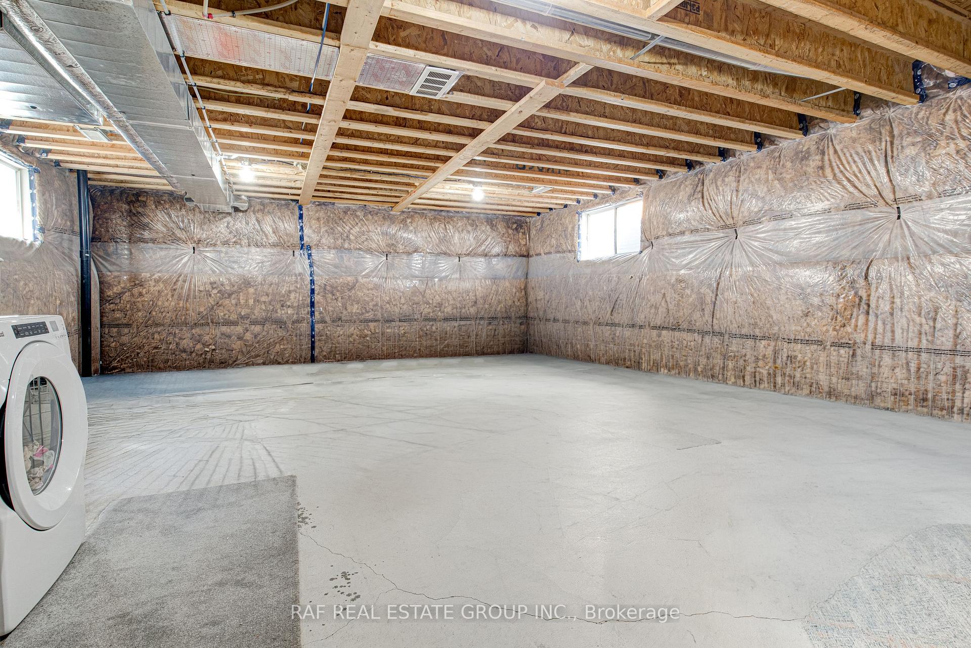 Photo 41 of 127 Ian Ormston Drive, Kitchener, Doon South — HOMEH