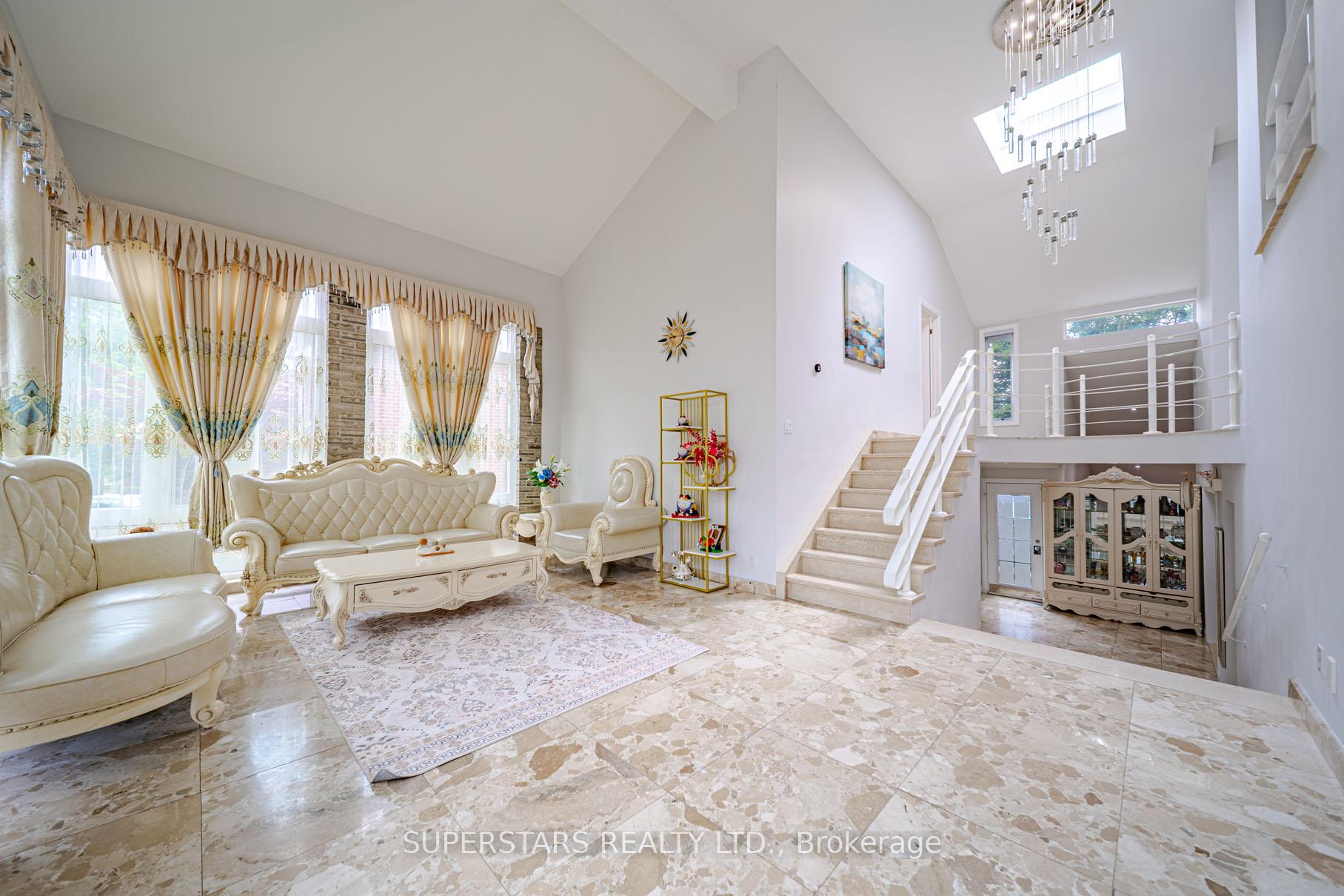 Photo 1 of 23 Montgomery Court, Markham, Buttonville — HOMEH