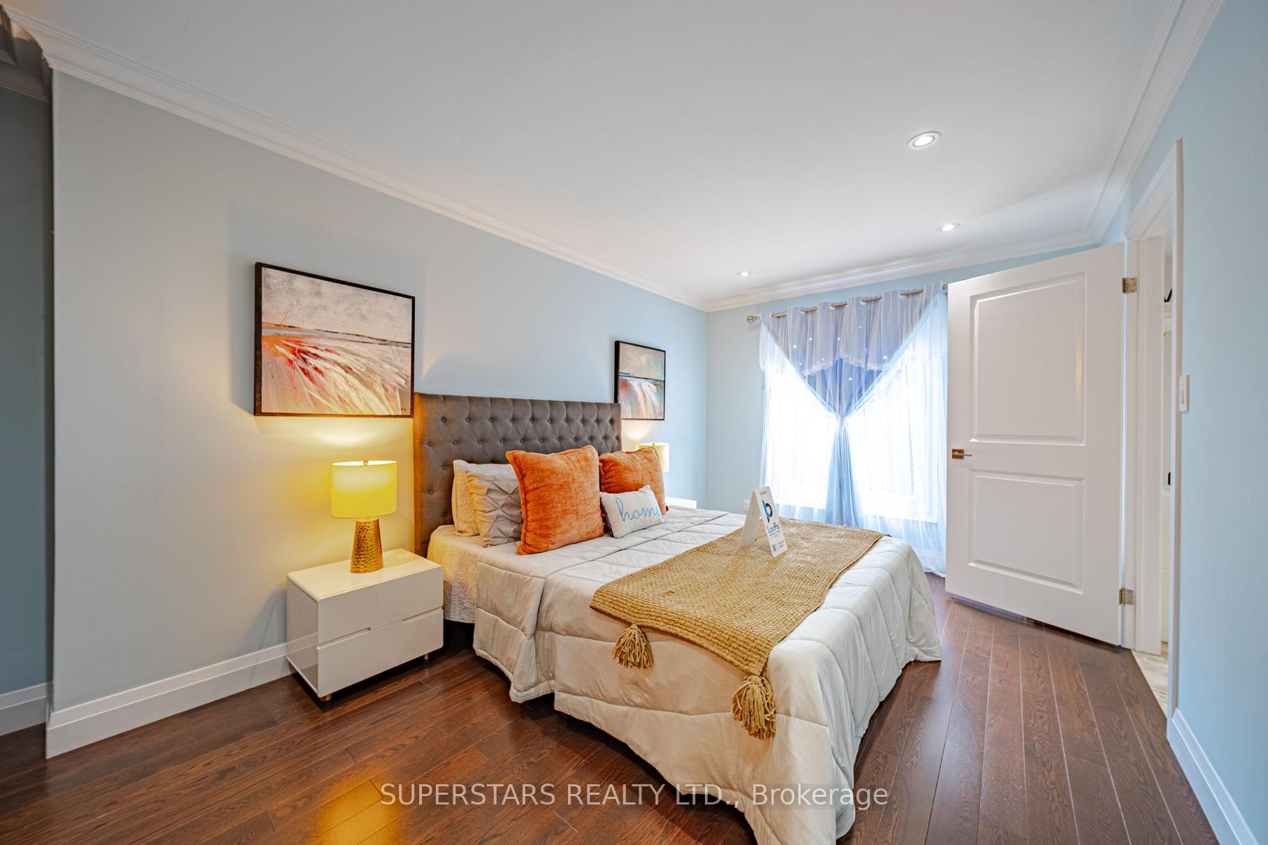Photo 20 of 23 Montgomery Court, Markham, Buttonville — HOMEH