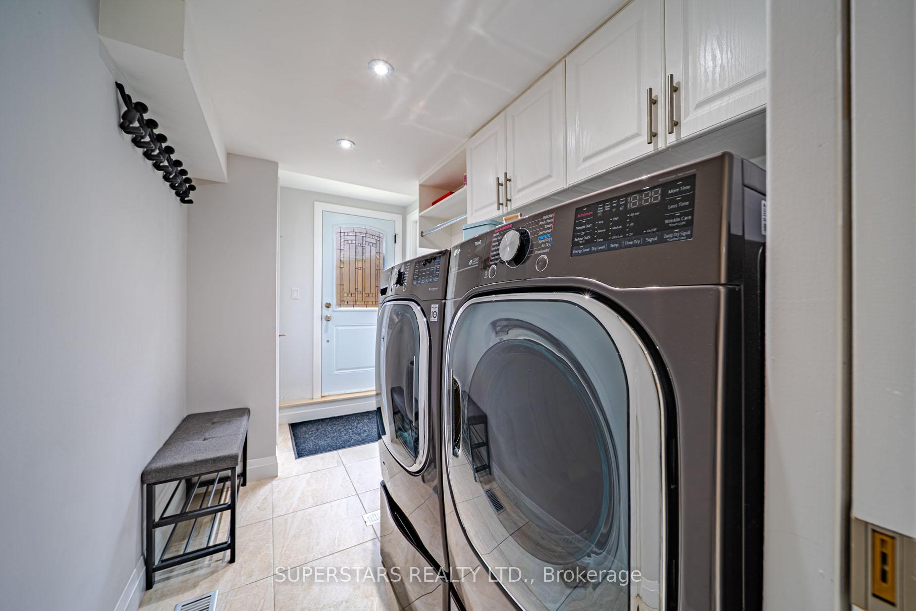 Photo 24 of 23 Montgomery Court, Markham, Buttonville — HOMEH