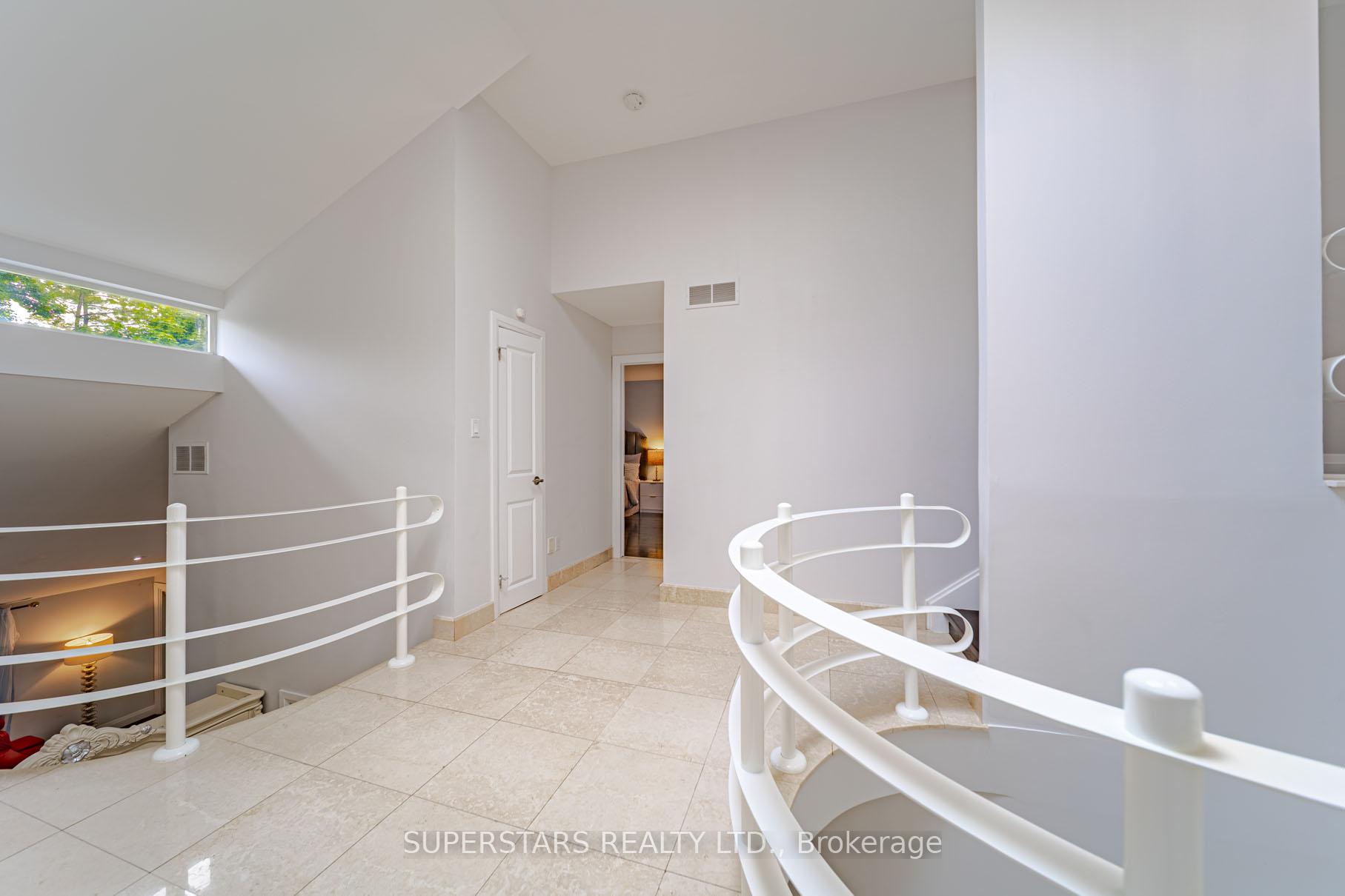 Photo 26 of 23 Montgomery Court, Markham, Buttonville — HOMEH