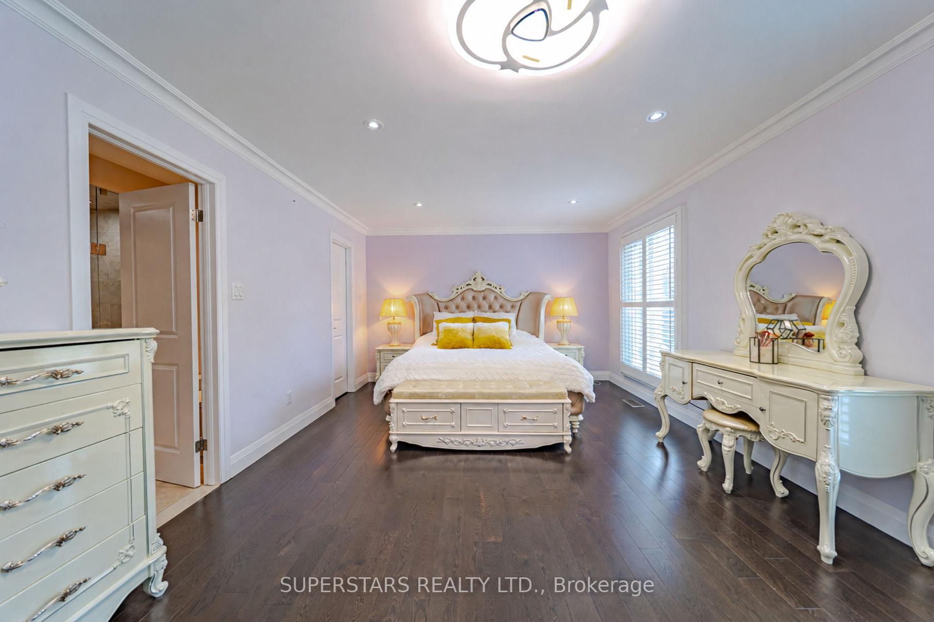 Photo 28 of 23 Montgomery Court, Markham, Buttonville — HOMEH