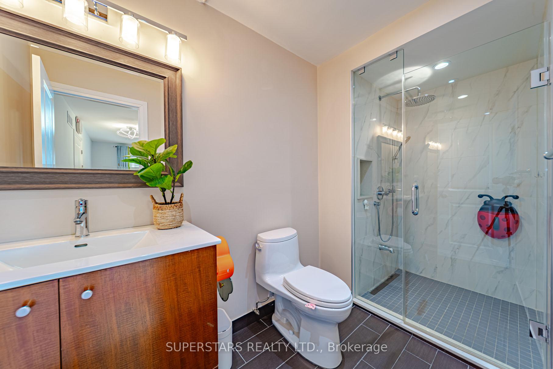 Photo 38 of 23 Montgomery Court, Markham, Buttonville — HOMEH