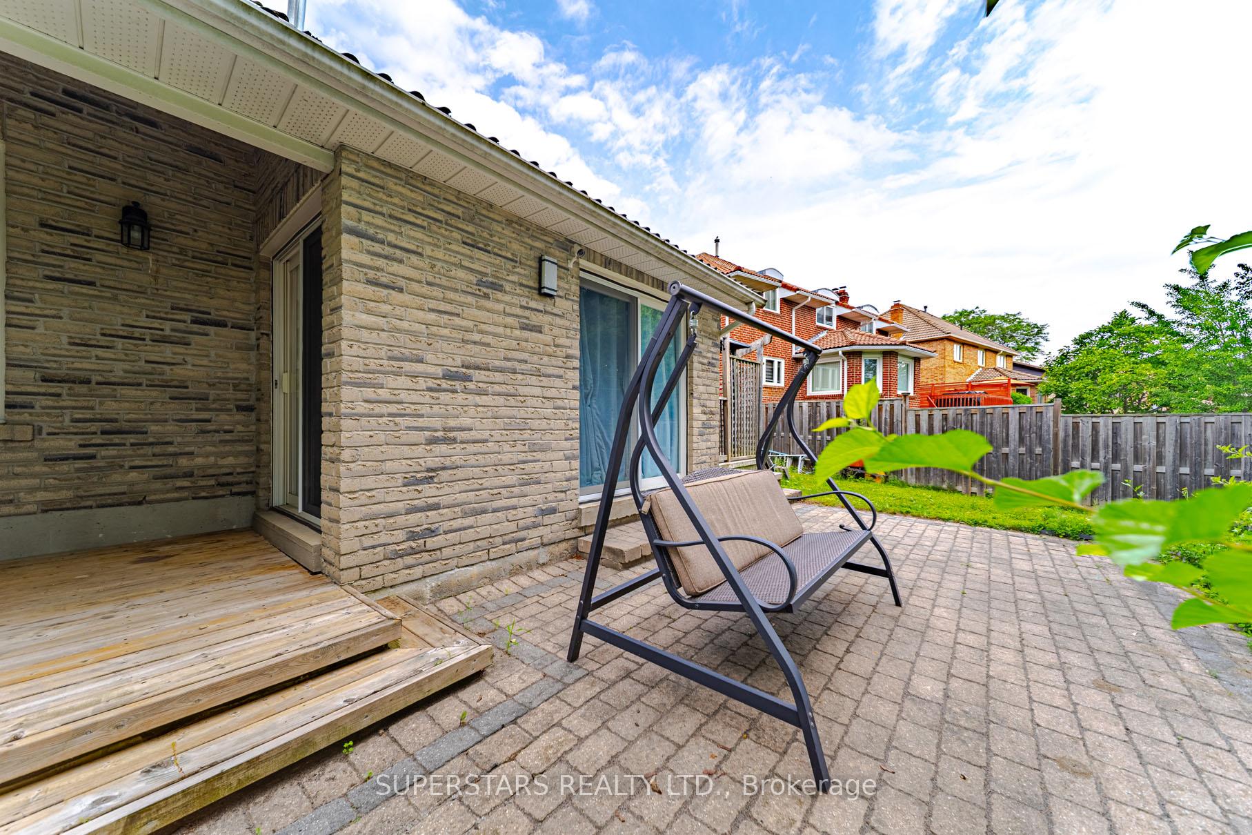 Photo 43 of 23 Montgomery Court, Markham, Buttonville — HOMEH
