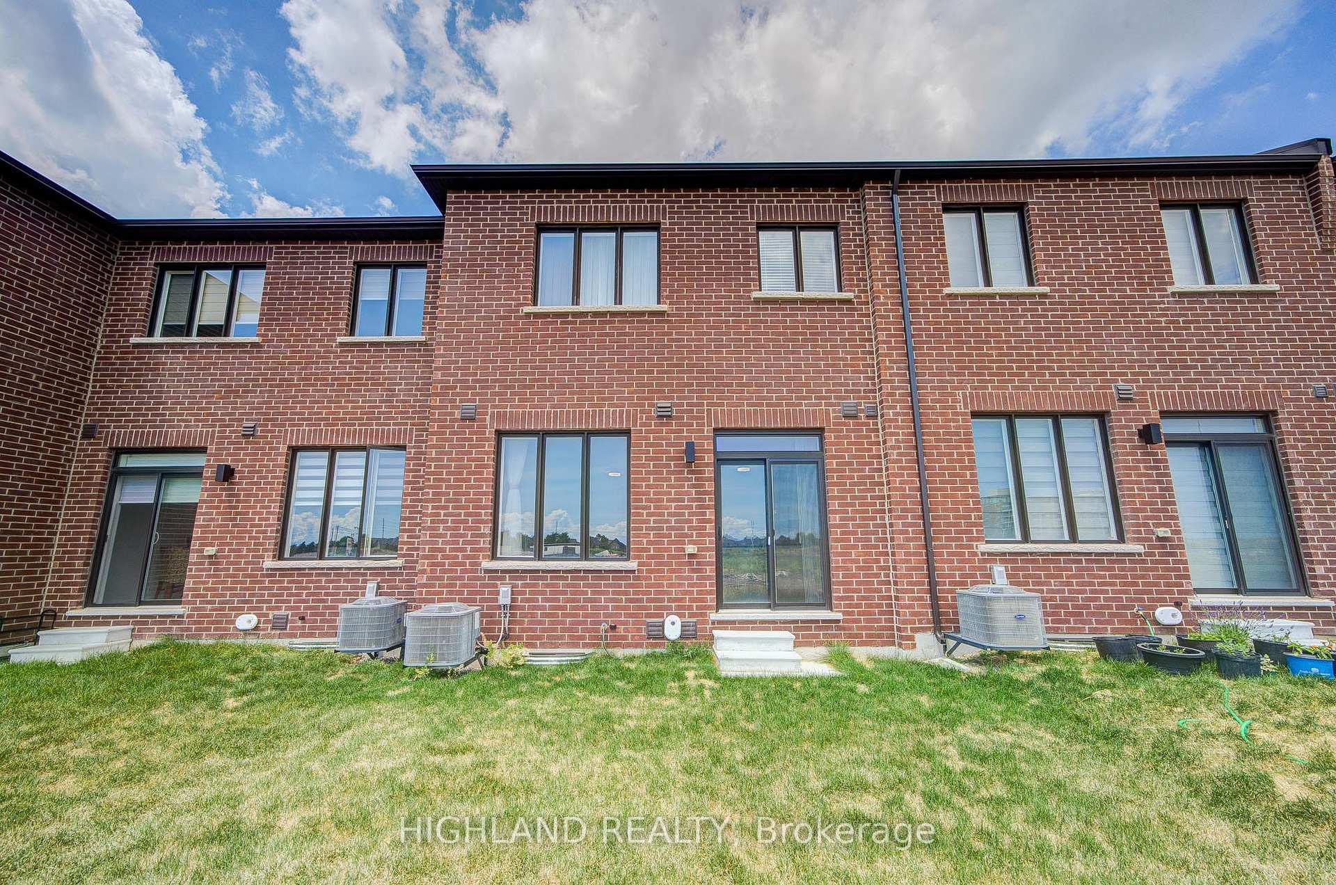 Photo 28 of 1150 Tanbark Avenue, Oakville, Joshua Meadows — HOMEH