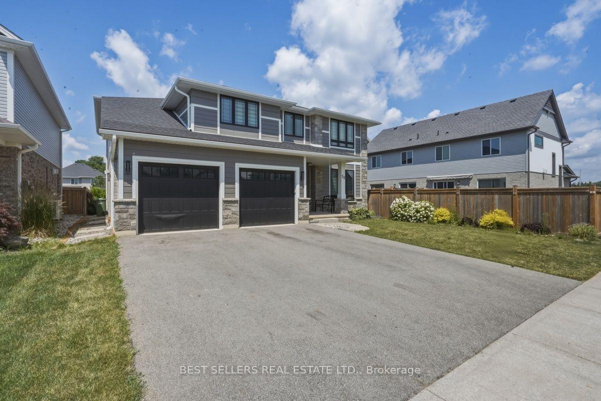 Photo 3 of 22 Weir Crescent, St. Thomas — HOMEH