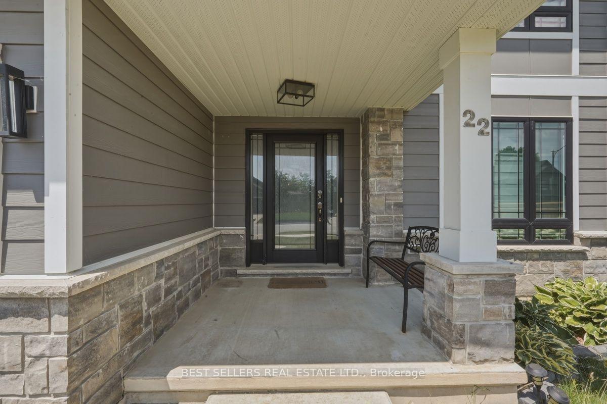 Photo 5 of 22 Weir Crescent, St. Thomas — HOMEH