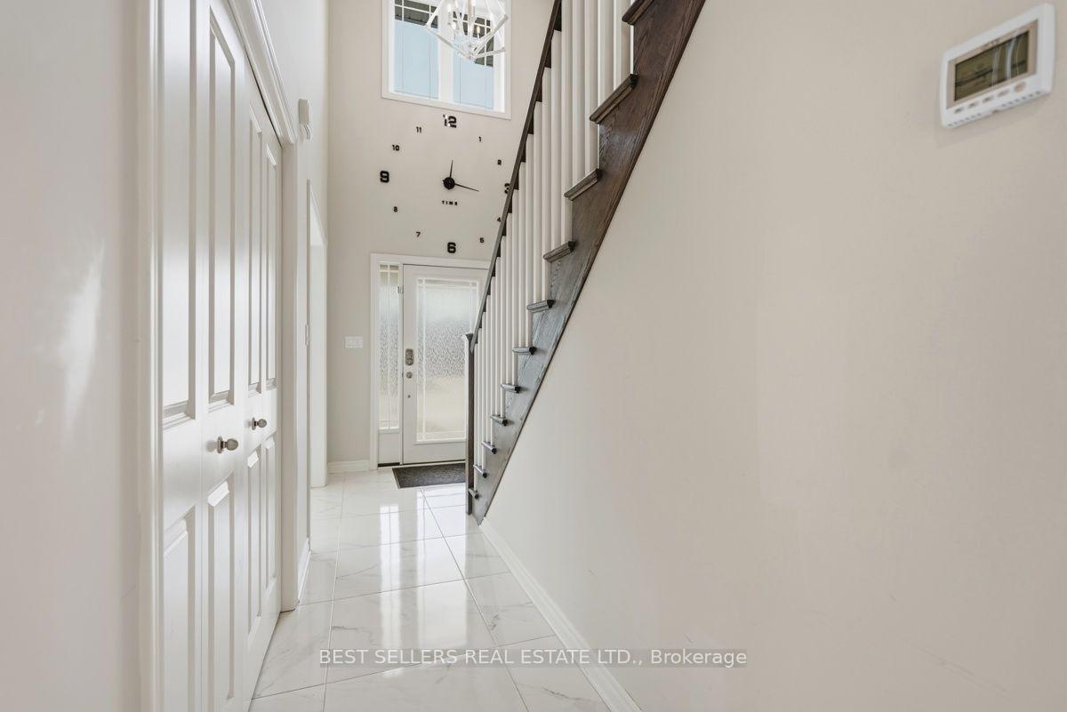 Photo 8 of 22 Weir Crescent, St. Thomas — HOMEH