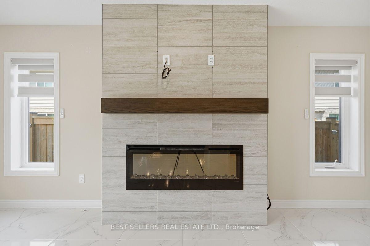 Photo 11 of 22 Weir Crescent, St. Thomas — HOMEH