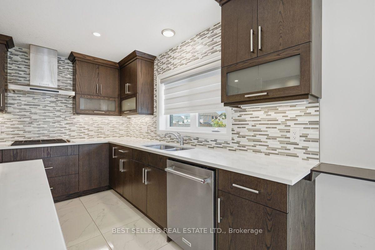 Photo 15 of 22 Weir Crescent, St. Thomas — HOMEH