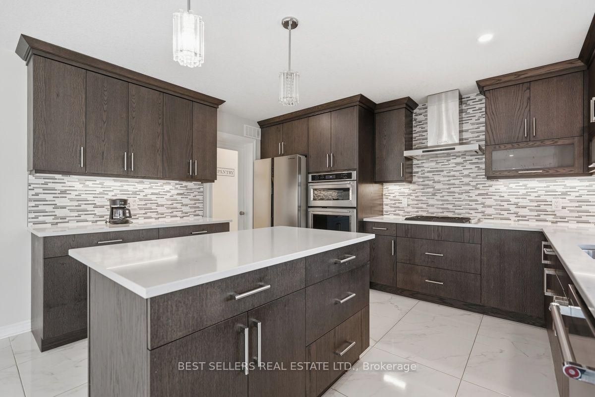 Photo 16 of 22 Weir Crescent, St. Thomas — HOMEH