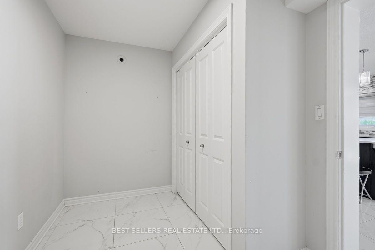 Photo 20 of 22 Weir Crescent, St. Thomas — HOMEH