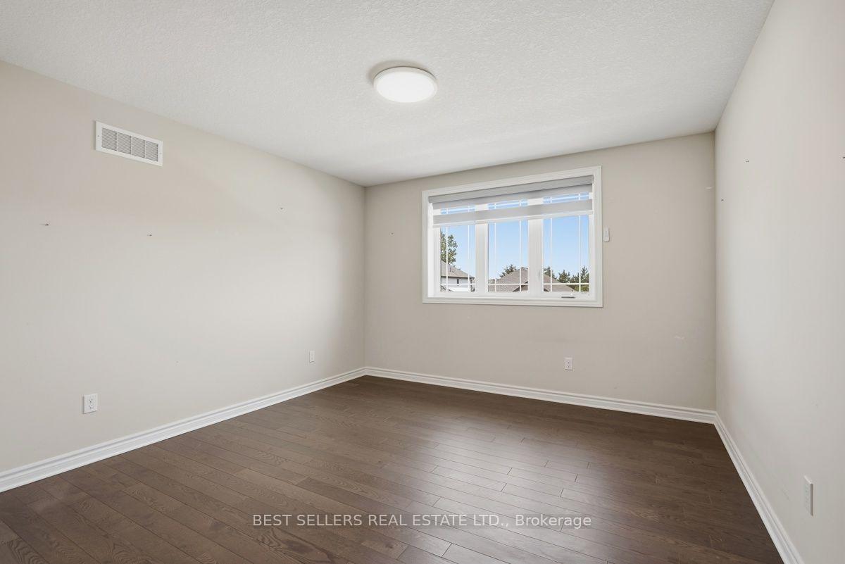 Photo 35 of 22 Weir Crescent, St. Thomas — HOMEH
