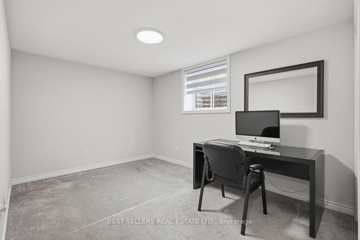 Photo 41 of 22 Weir Crescent, St. Thomas — HOMEH