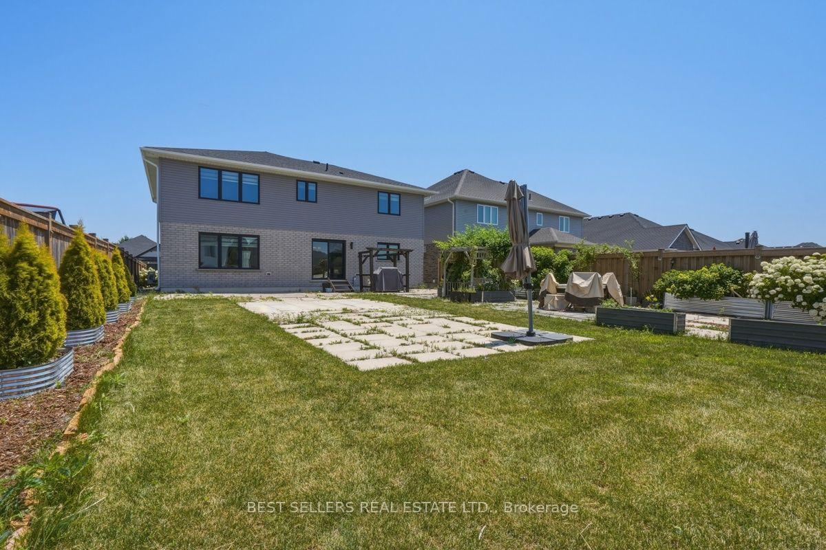 Photo 46 of 22 Weir Crescent, St. Thomas — HOMEH