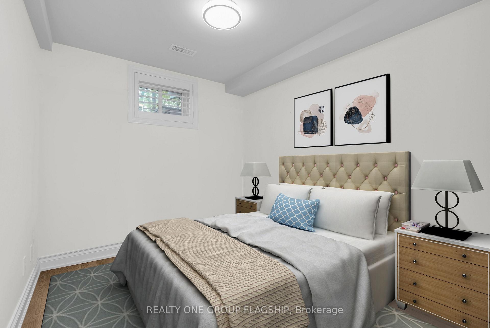 Photo 13 of 19 Yorkview Drive, Etobicoke, Stonegate-Queensway — HOMEH