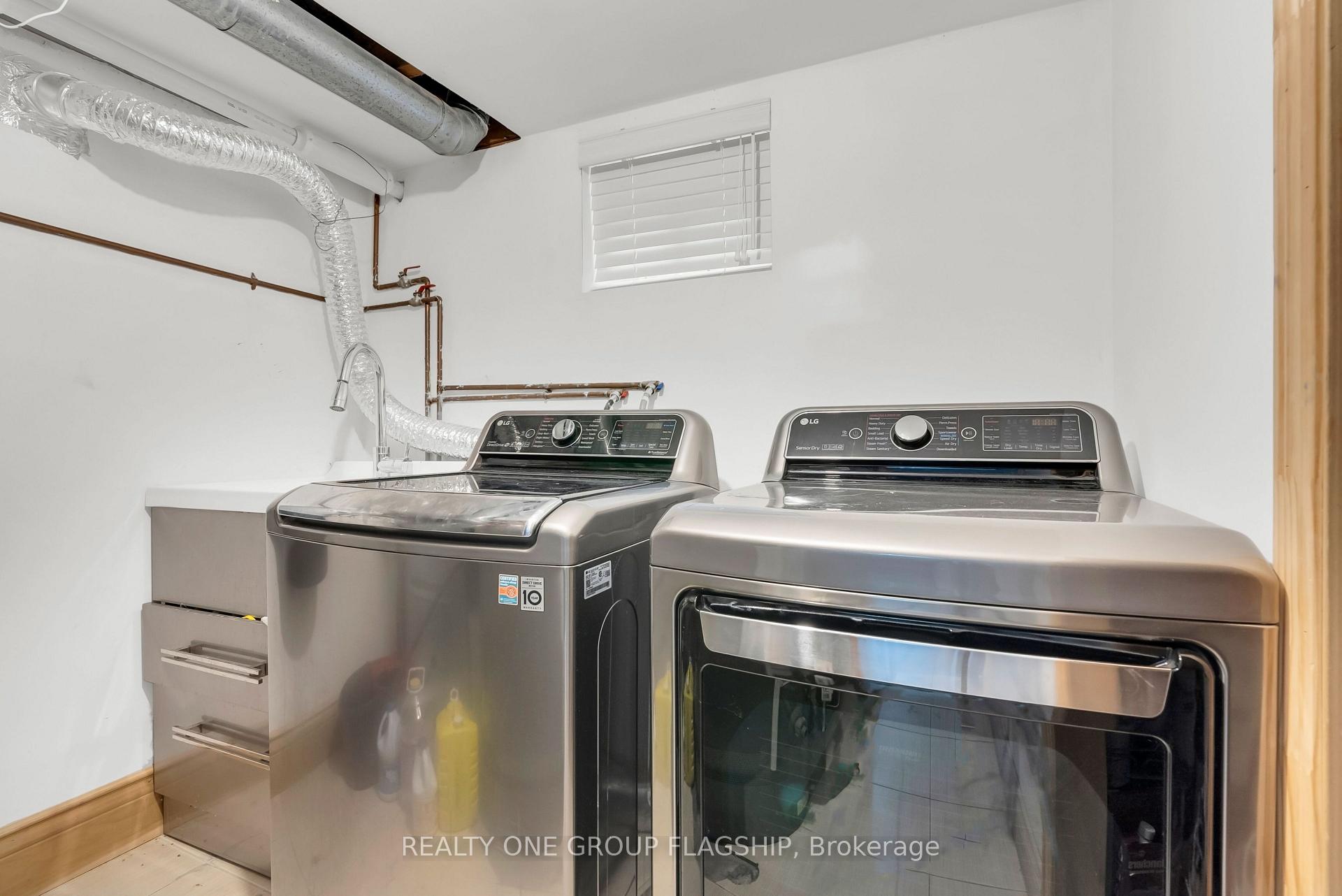 Photo 39 of 19 Yorkview Drive, Etobicoke, Stonegate-Queensway — HOMEH