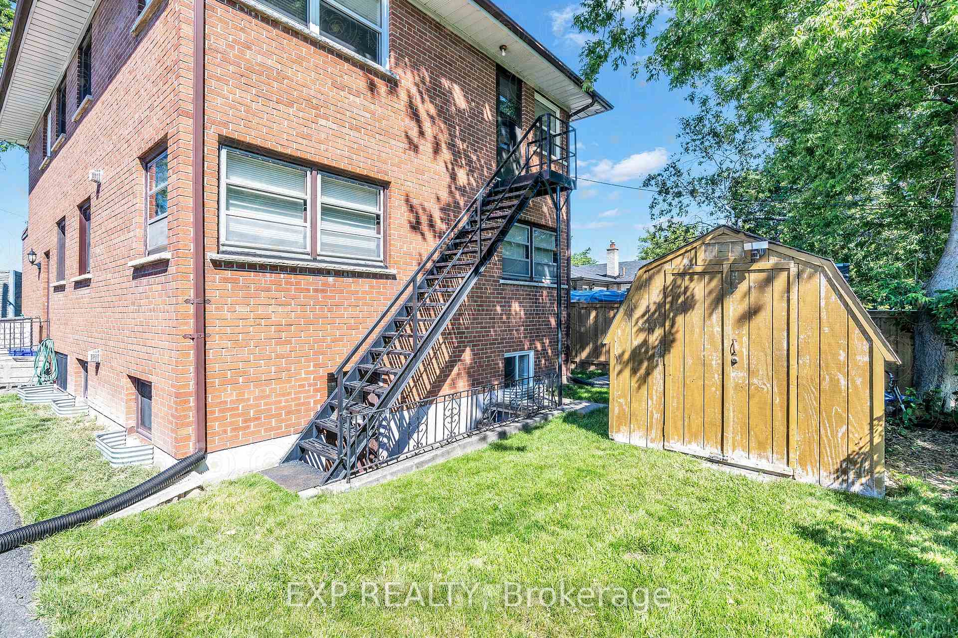 Photo 3 of 1121 Centre Street S, Whitby, Downtown Whitby — HOMEH