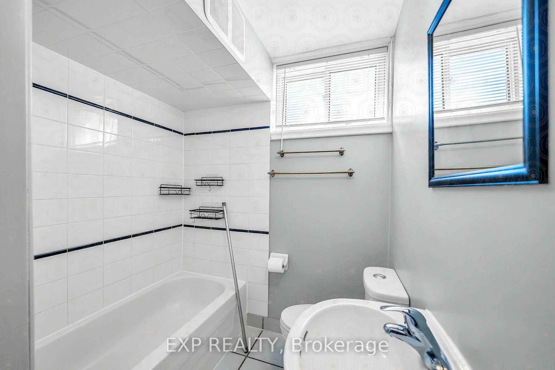 Photo 8 of 1121 Centre Street S, Whitby, Downtown Whitby — HOMEH