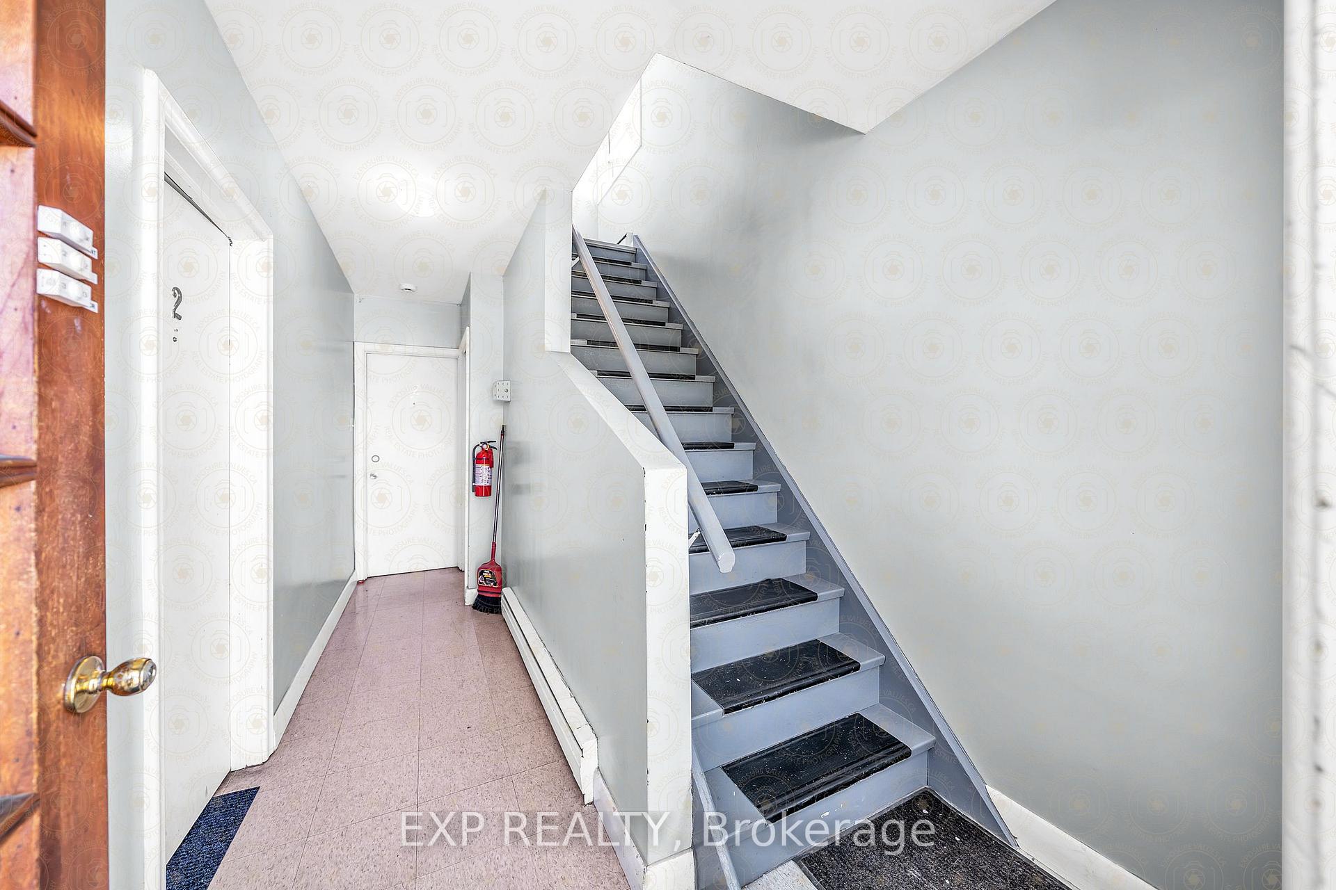 Photo 13 of 1121 Centre Street S, Whitby, Downtown Whitby — HOMEH