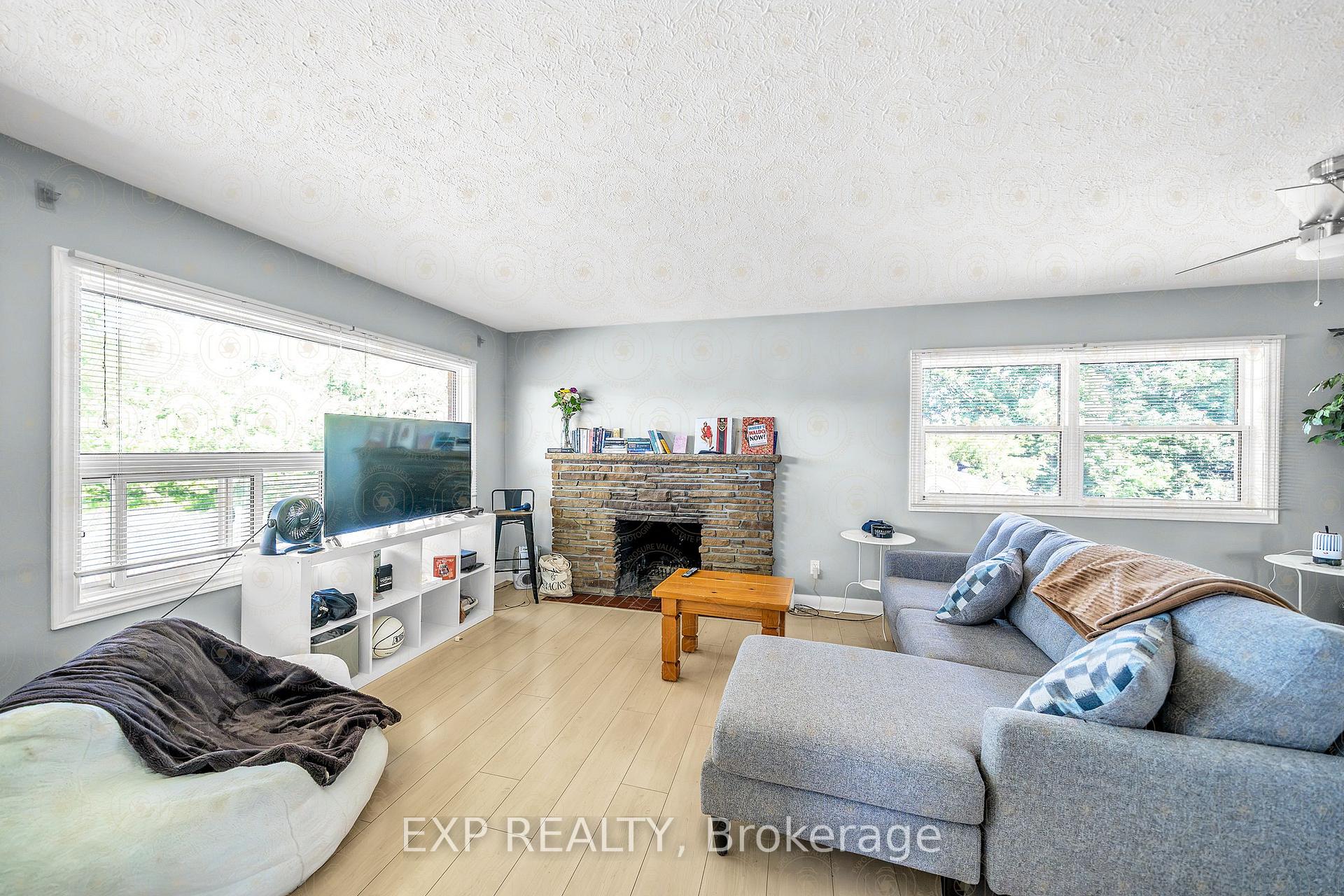 Photo 14 of 1121 Centre Street S, Whitby, Downtown Whitby — HOMEH