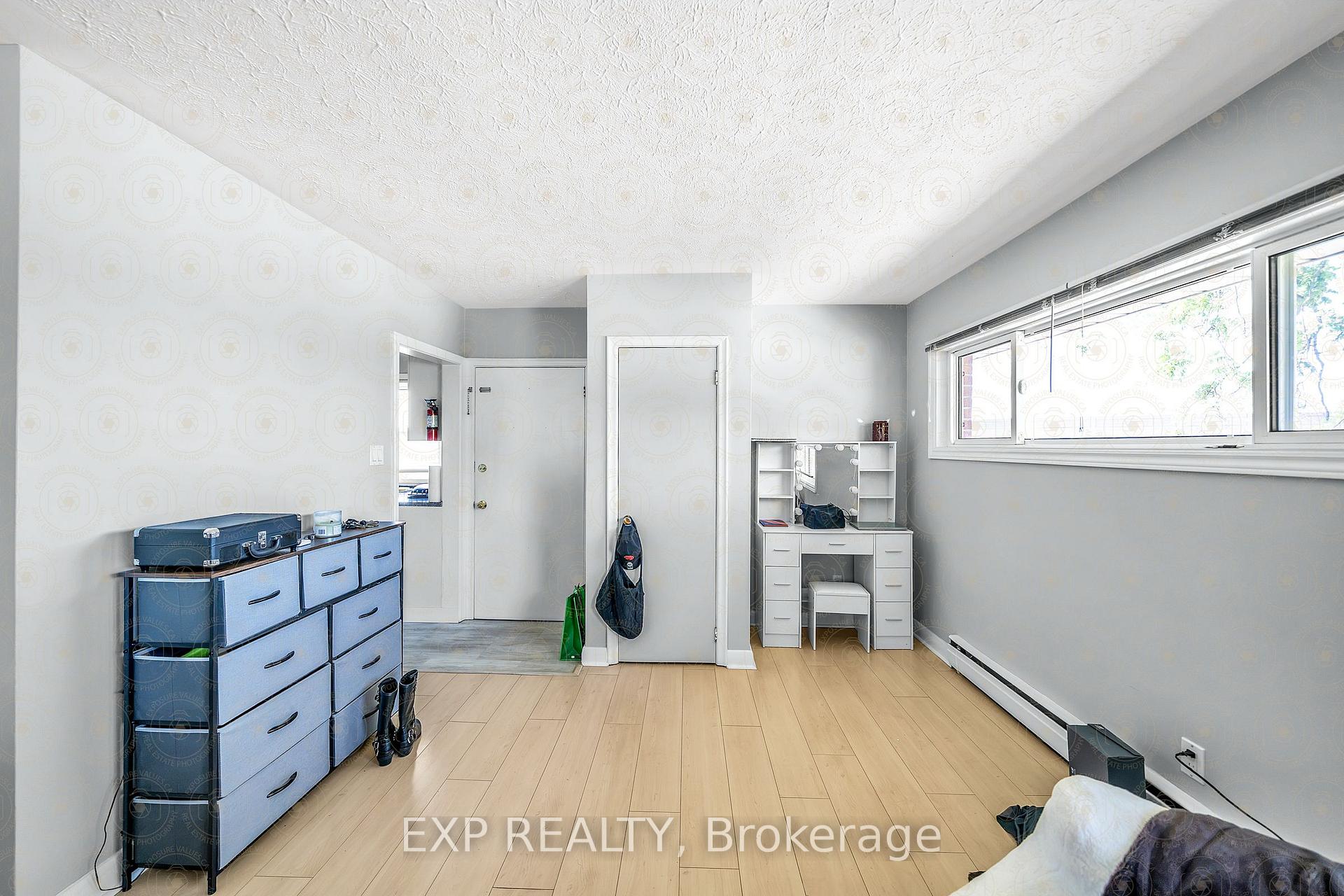 Photo 15 of 1121 Centre Street S, Whitby, Downtown Whitby — HOMEH
