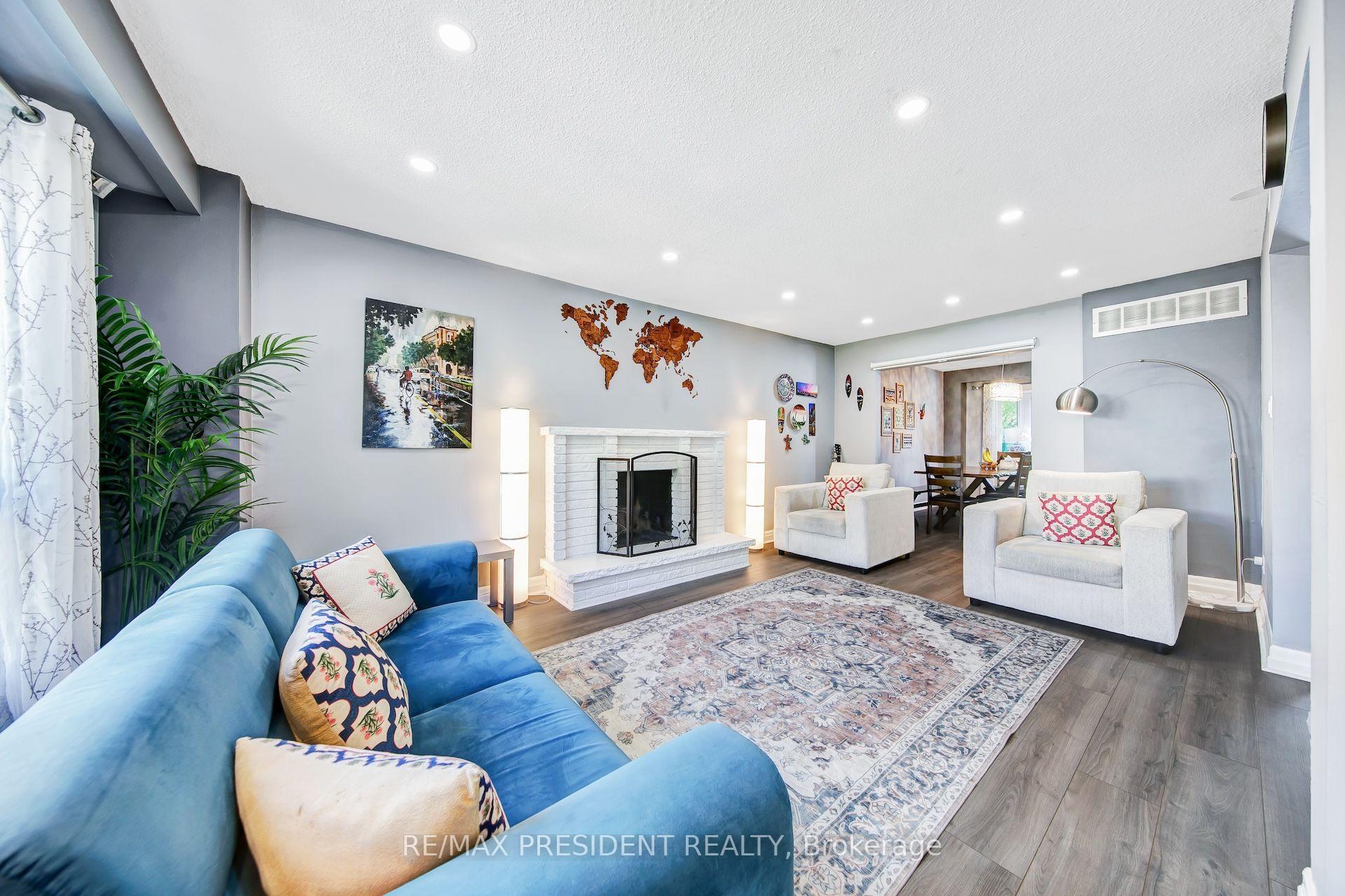 Photo 2 of Unit 9, 7080 Copenhagen Road, Mississauga, Meadowvale — HOMEH
