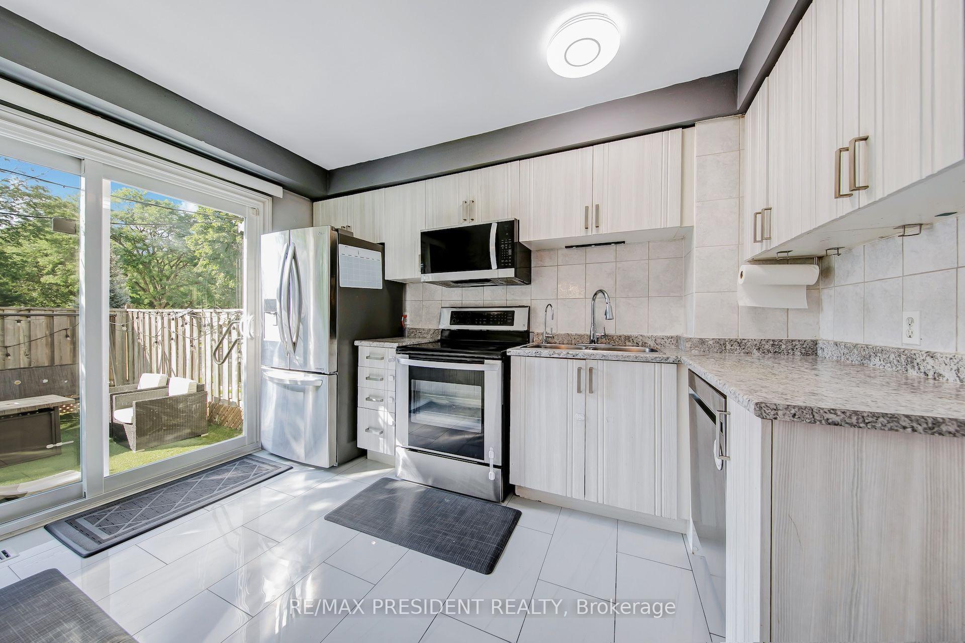Photo 10 of Unit 9, 7080 Copenhagen Road, Mississauga, Meadowvale — HOMEH
