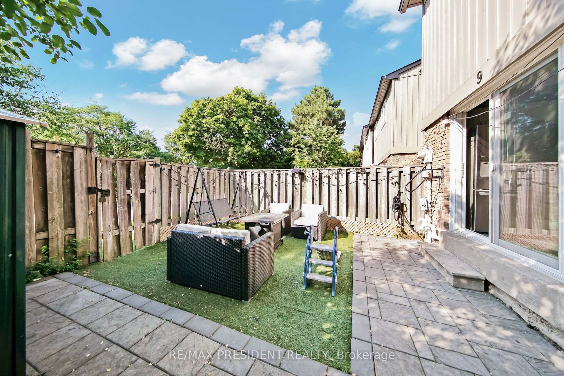 Photo 13 of Unit 9, 7080 Copenhagen Road, Mississauga, Meadowvale — HOMEH