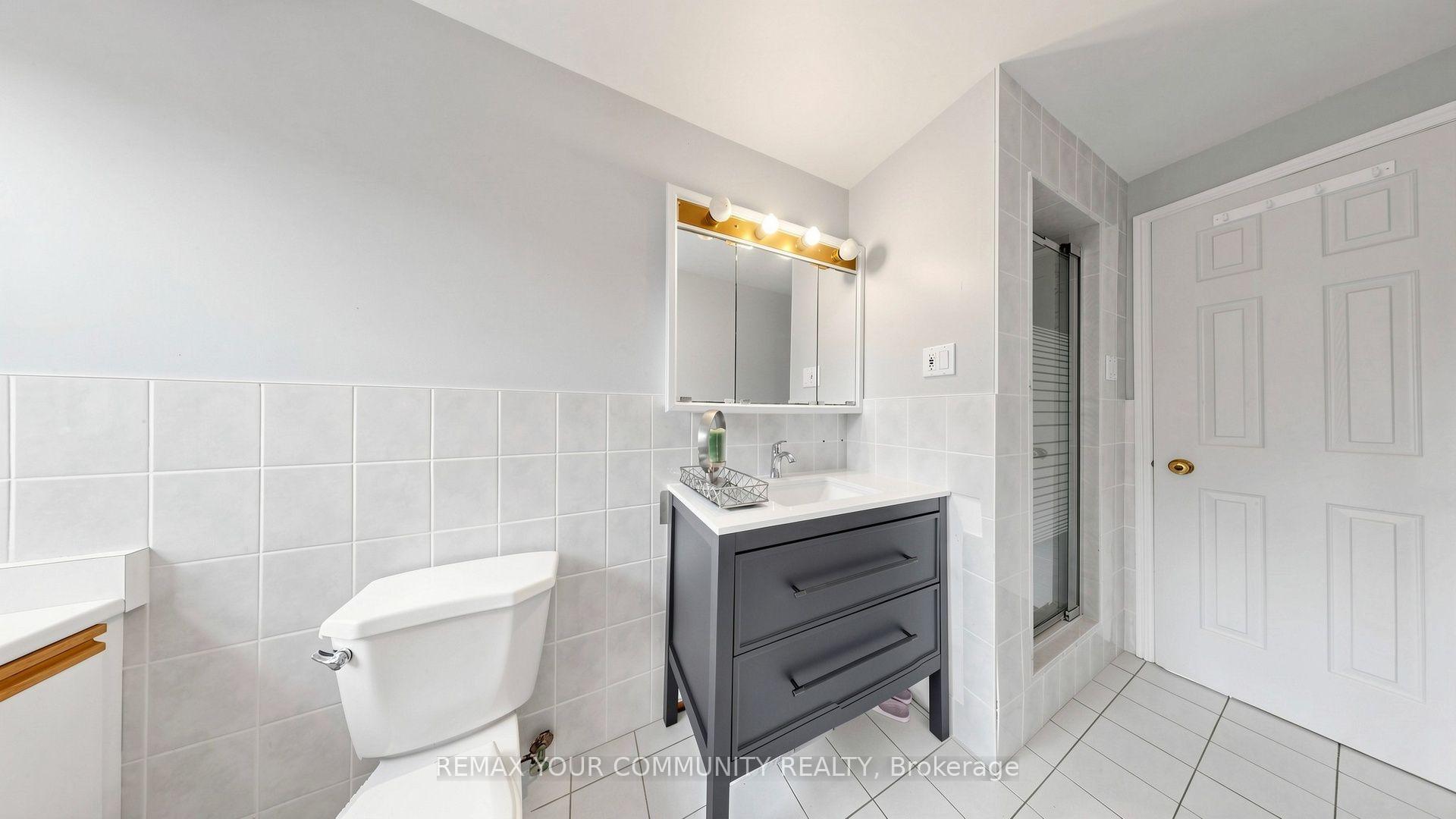 Photo 27 of 276 Currey Crescent, Newmarket, Central Newmarket — HOMEH