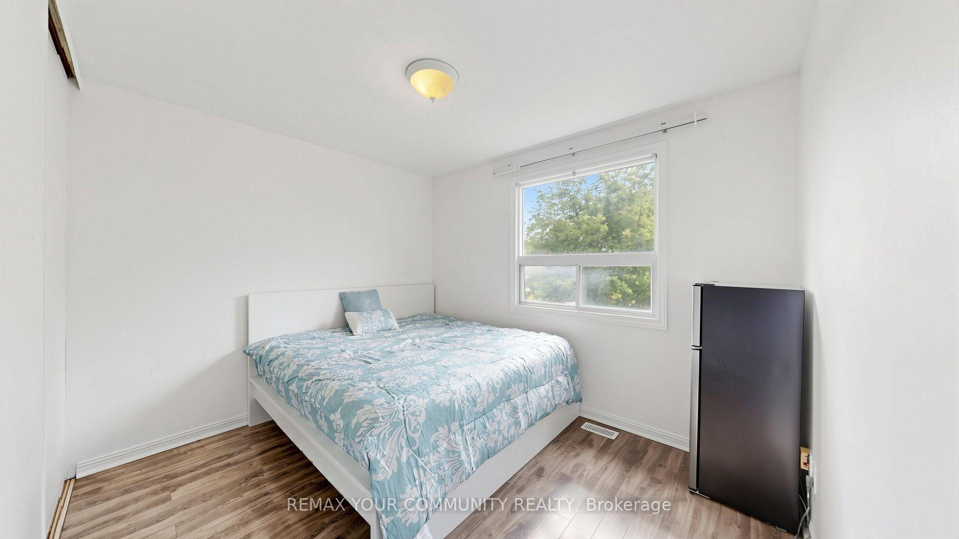 Photo 28 of 276 Currey Crescent, Newmarket, Central Newmarket — HOMEH
