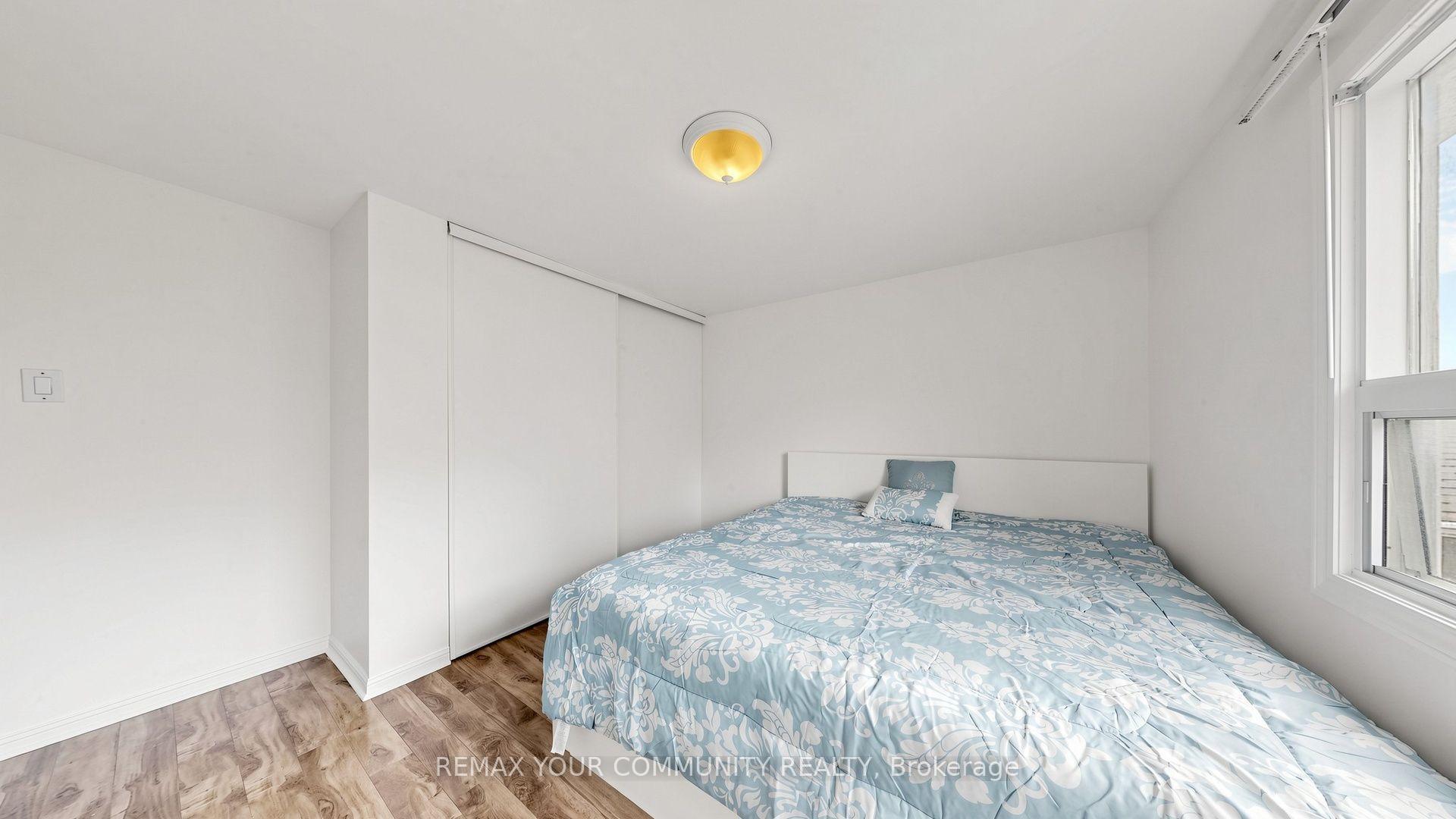 Photo 29 of 276 Currey Crescent, Newmarket, Central Newmarket — HOMEH