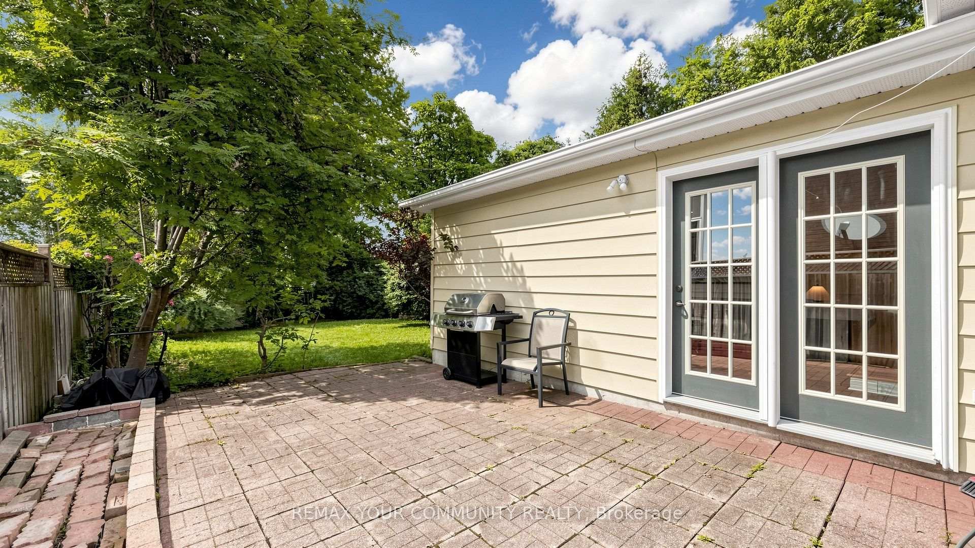 Photo 43 of 276 Currey Crescent, Newmarket, Central Newmarket — HOMEH