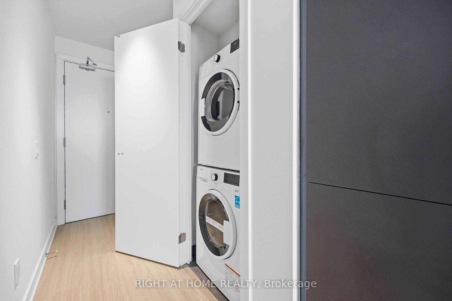 Photo 11 of Unit 5110, 8 Wellesley Street W, Toronto, Bay Street Corridor — HOMEH