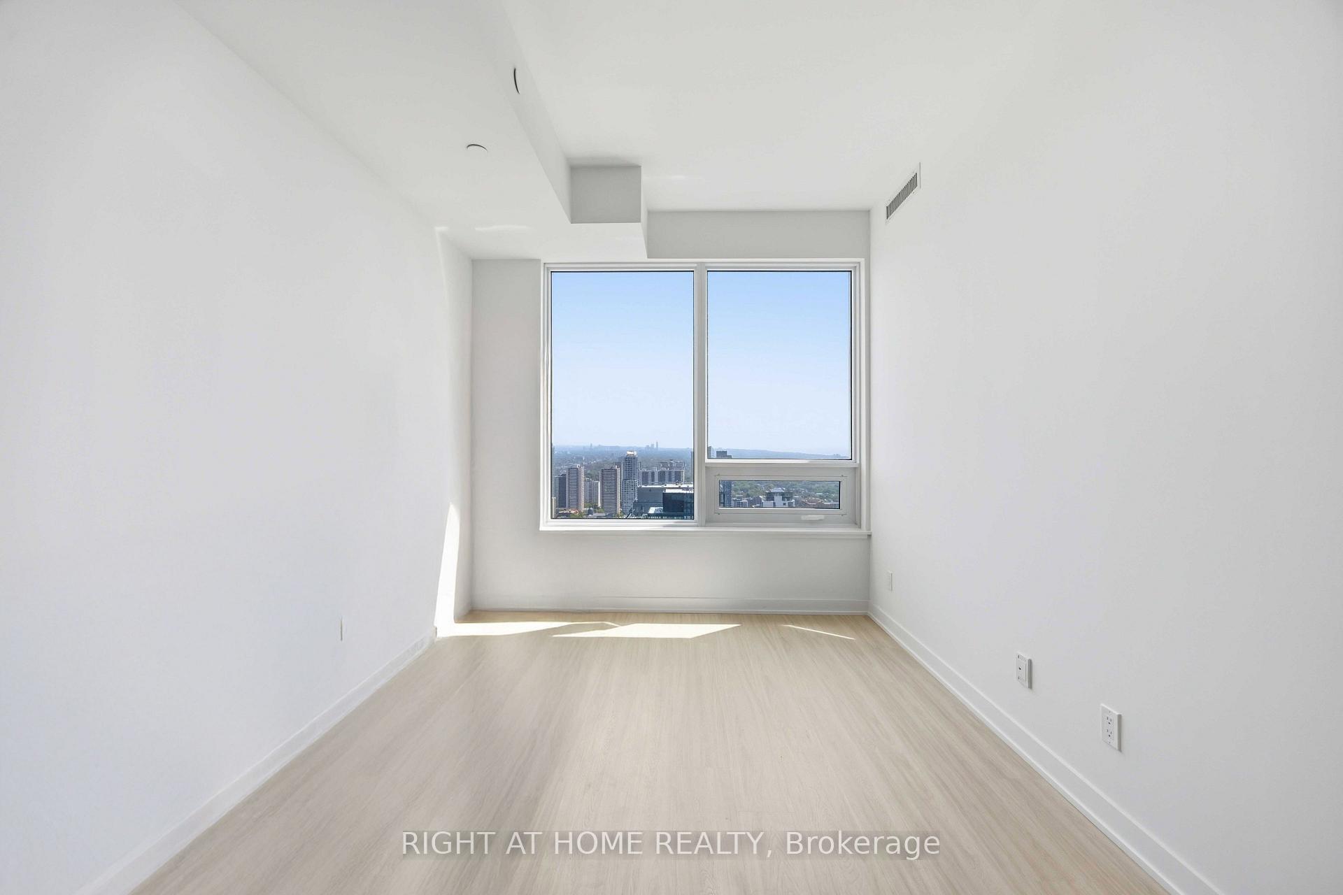 Photo 12 of Unit 5110, 8 Wellesley Street W, Toronto, Bay Street Corridor — HOMEH