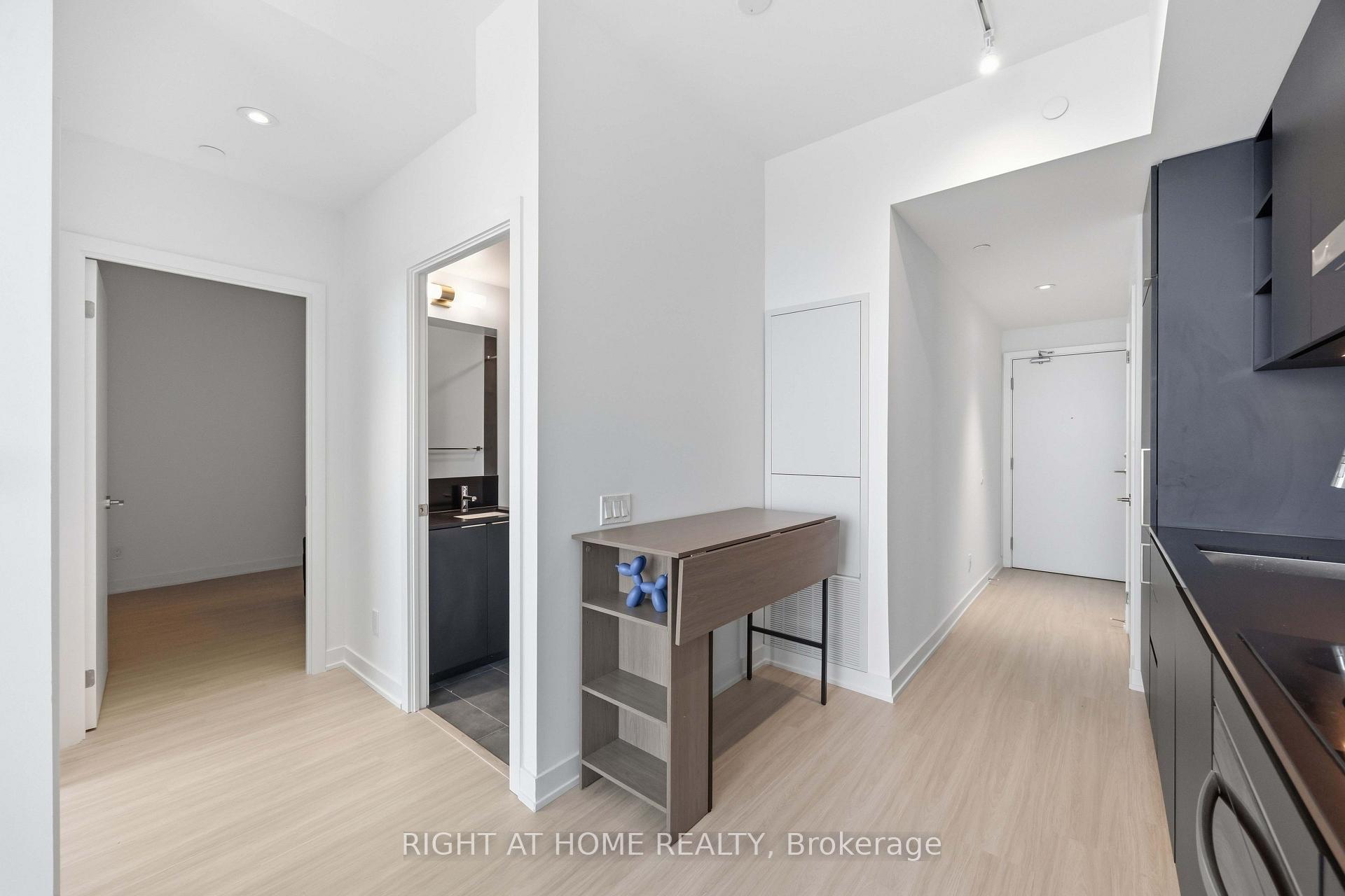 Photo 20 of Unit 5110, 8 Wellesley Street W, Toronto, Bay Street Corridor — HOMEH