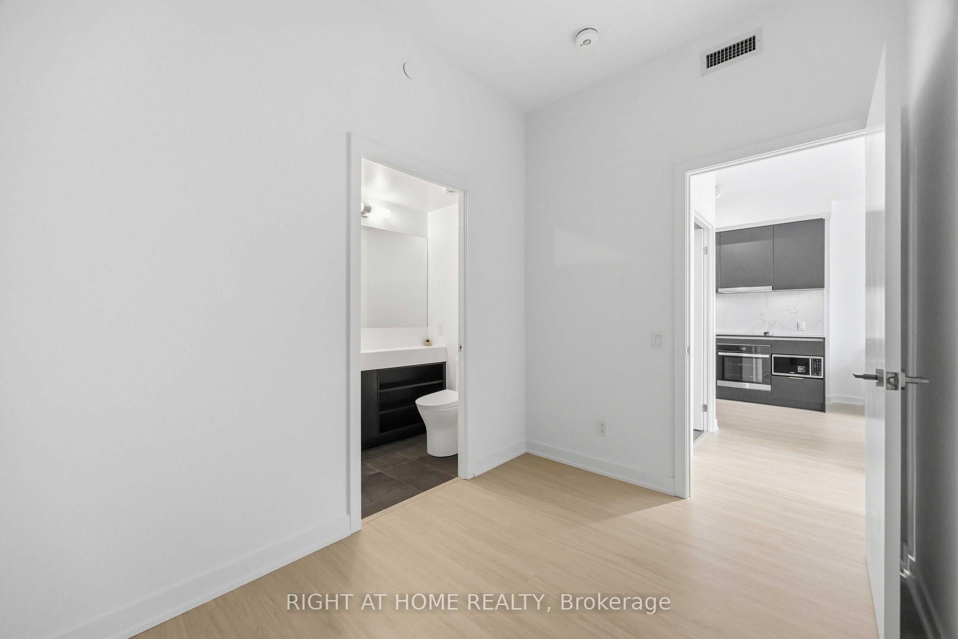 Photo 26 of Unit 5110, 8 Wellesley Street W, Toronto, Bay Street Corridor — HOMEH