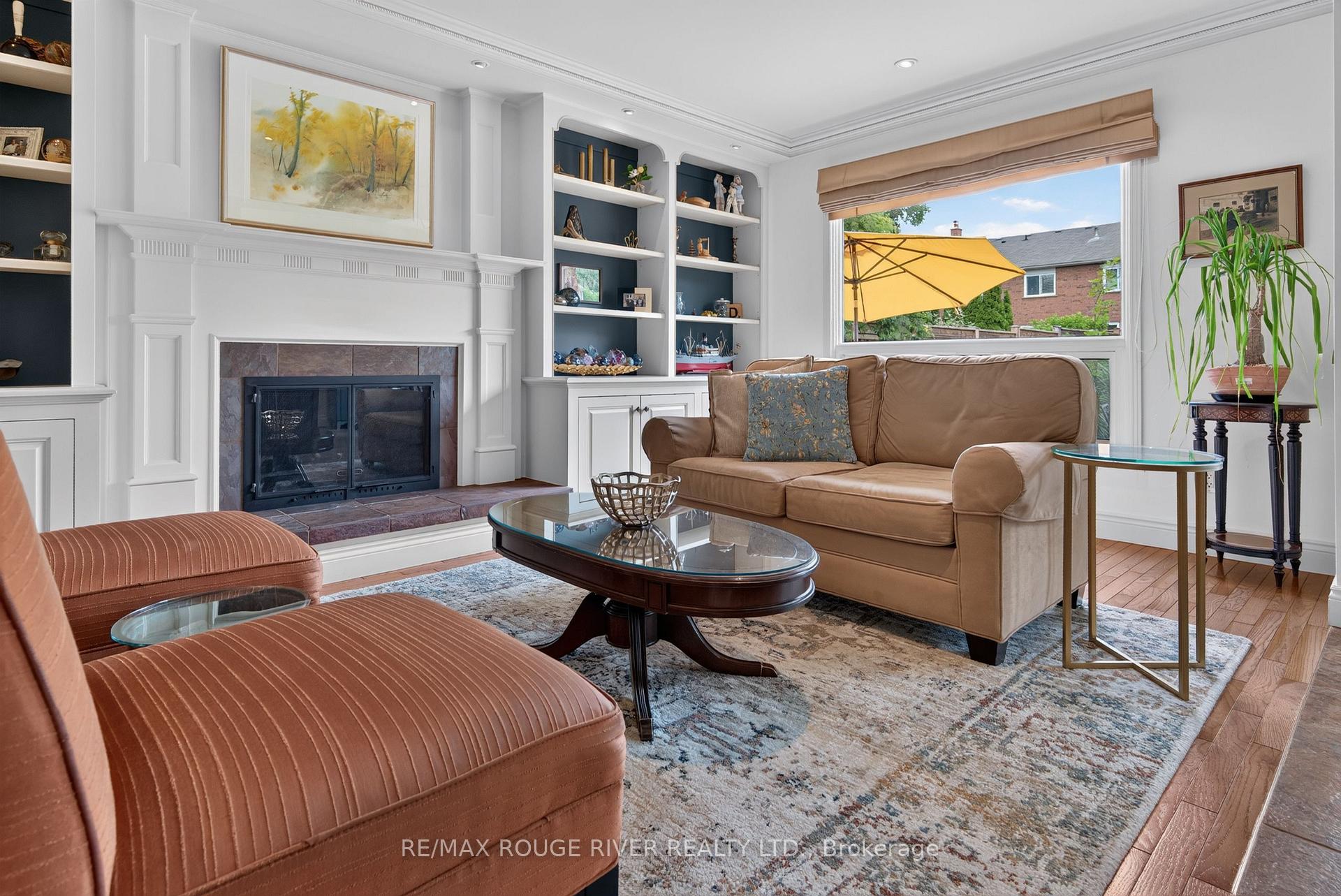 Photo 4 of 1823 Dencourt Drive, Pickering, Amberlea — HOMEH