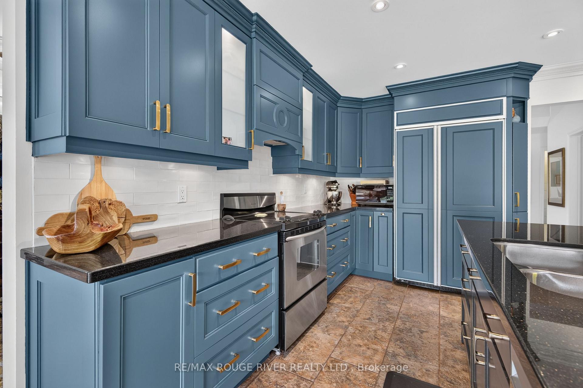 Photo 8 of 1823 Dencourt Drive, Pickering, Amberlea — HOMEH