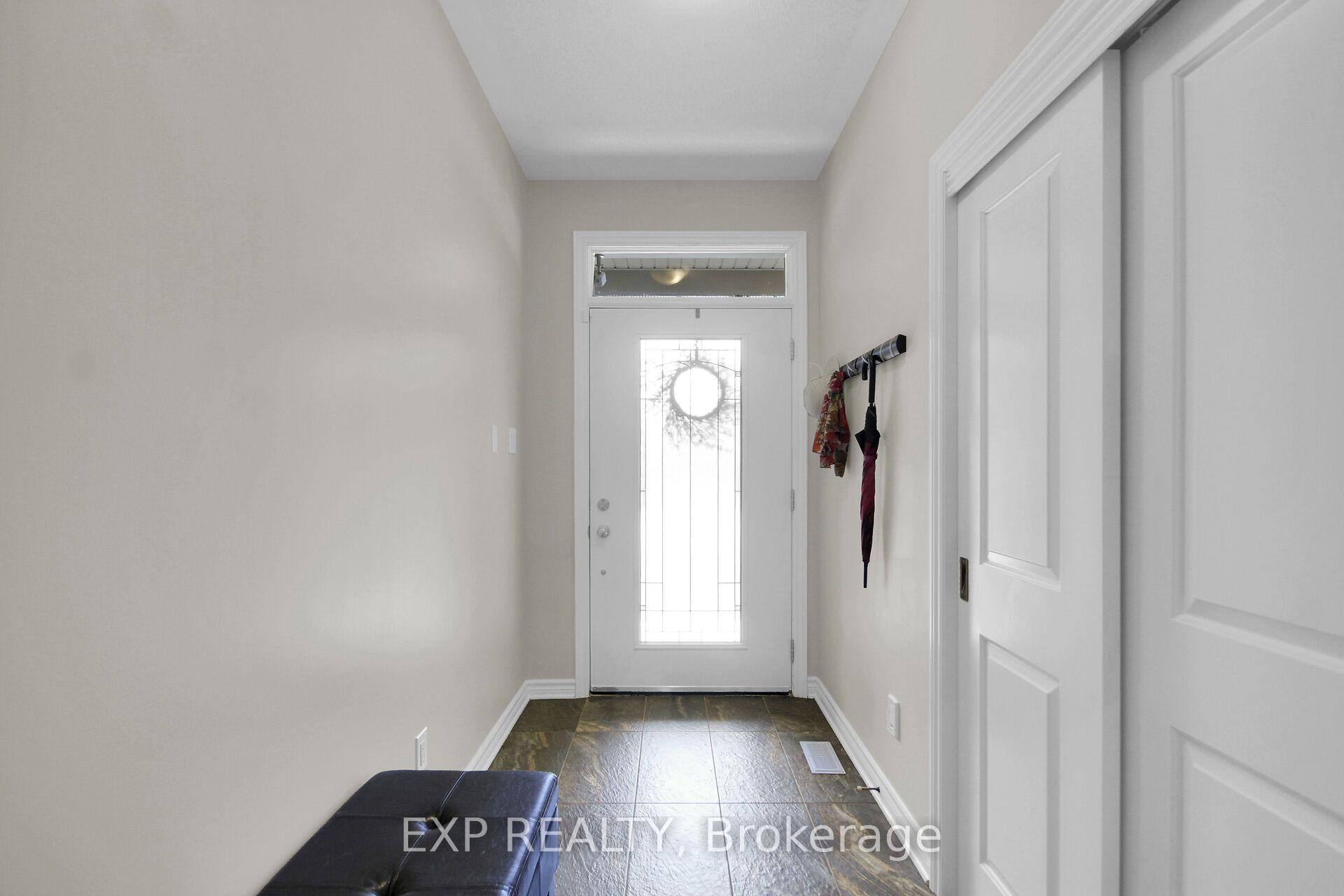 Photo 5 of 417 Charing Cross Way, Ottawa, Barrhaven - Longfields — HOMEH