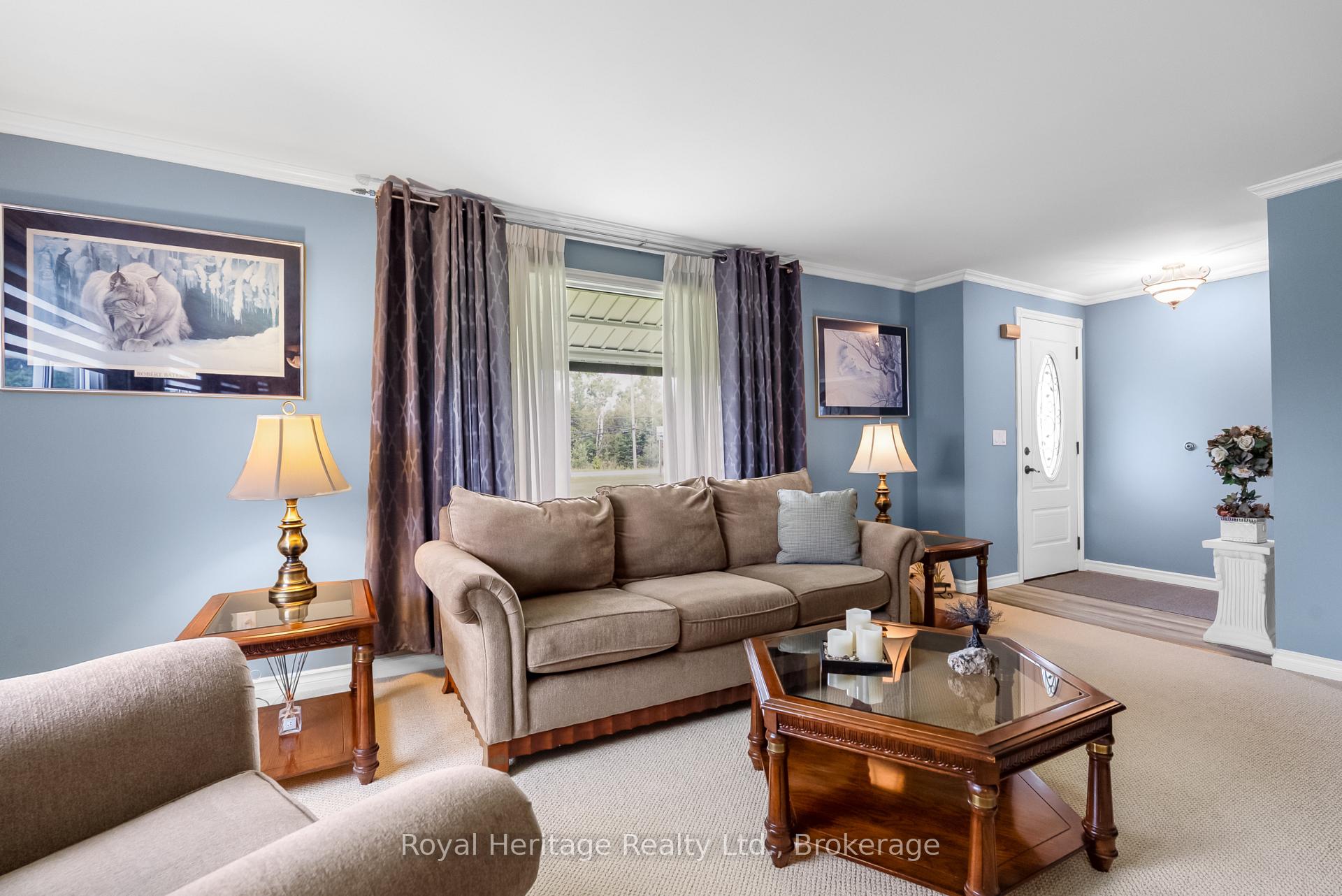 Photo 4 of 3 Macal Drive, Kawartha Lakes, Fenelon — HOMEH